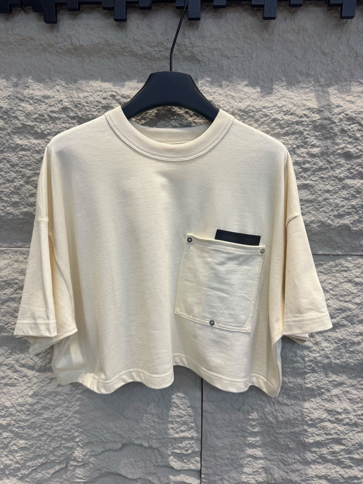 Bottega Veneta Bottega Veneta Leather Pocket T-Shirt XS Size XS / US 0-2 / IT 36-38 - 2 Thumbnail