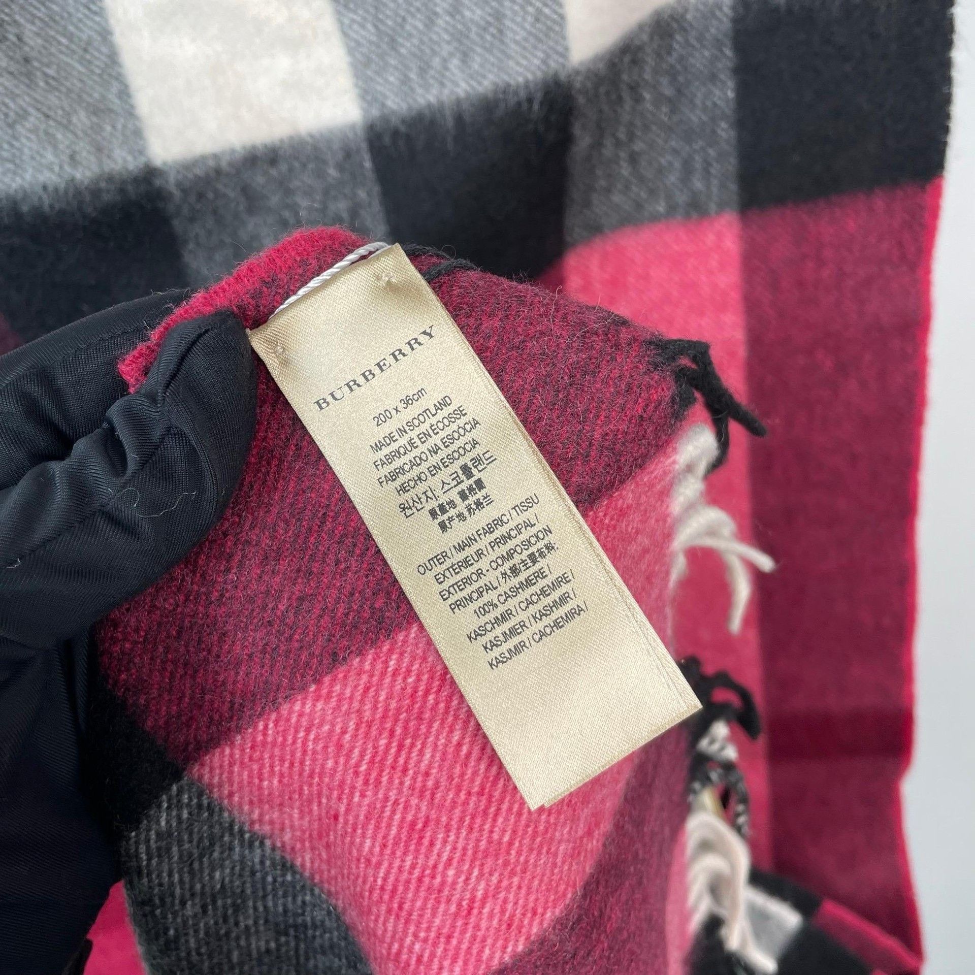 Burberry Burberry Rose Pink Classic Plaid Scarf Size ONE SIZE - 6 Thumbnail
