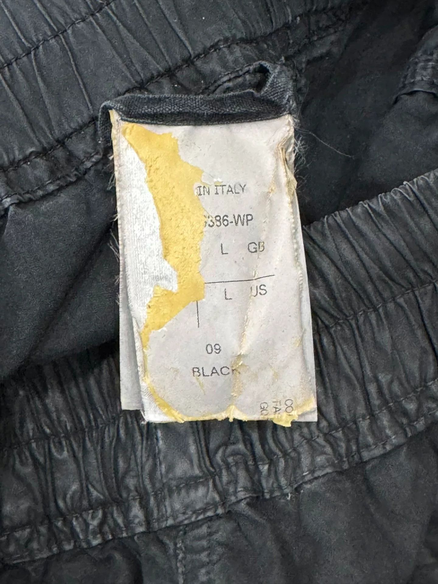 Rick Owens Rick Owens Waxed Shorts L Size US 26 / EU 42 - 8 Thumbnail
