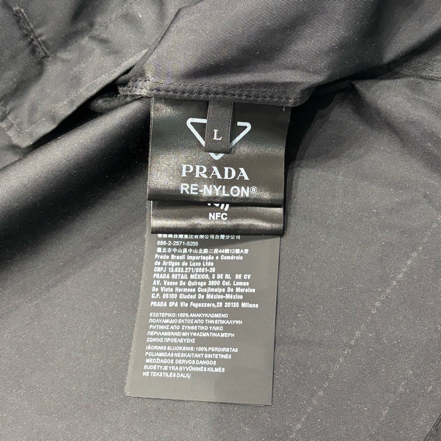 Prada Prada Black Nylon Triangular Logo Short-Sleeve Coat Size US L / EU 52-54 / 3 - 4 Thumbnail