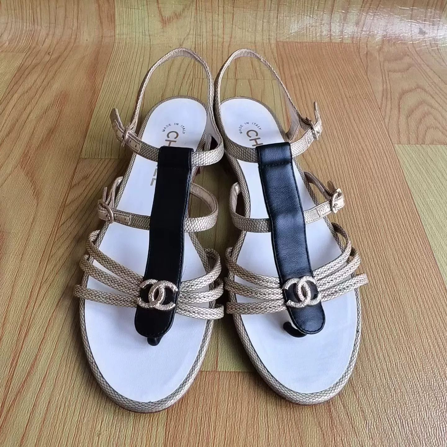 Chanel Chanel Leather Color Block Double C Sandals Size US 7.5 / IT 37.5 - 4 Thumbnail