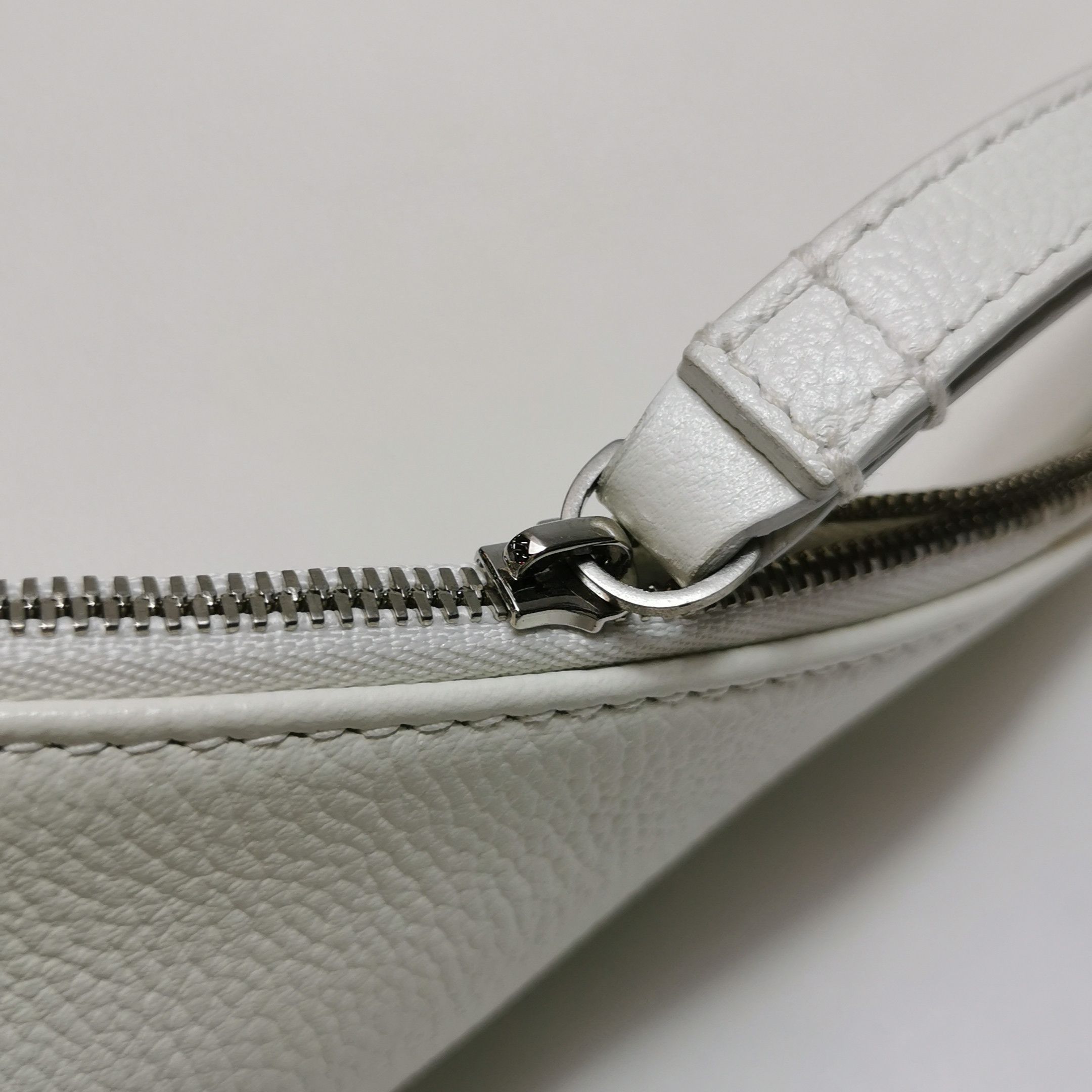 Balenciaga Balenciaga Women os Clutches Size ONE SIZE - 9 Thumbnail