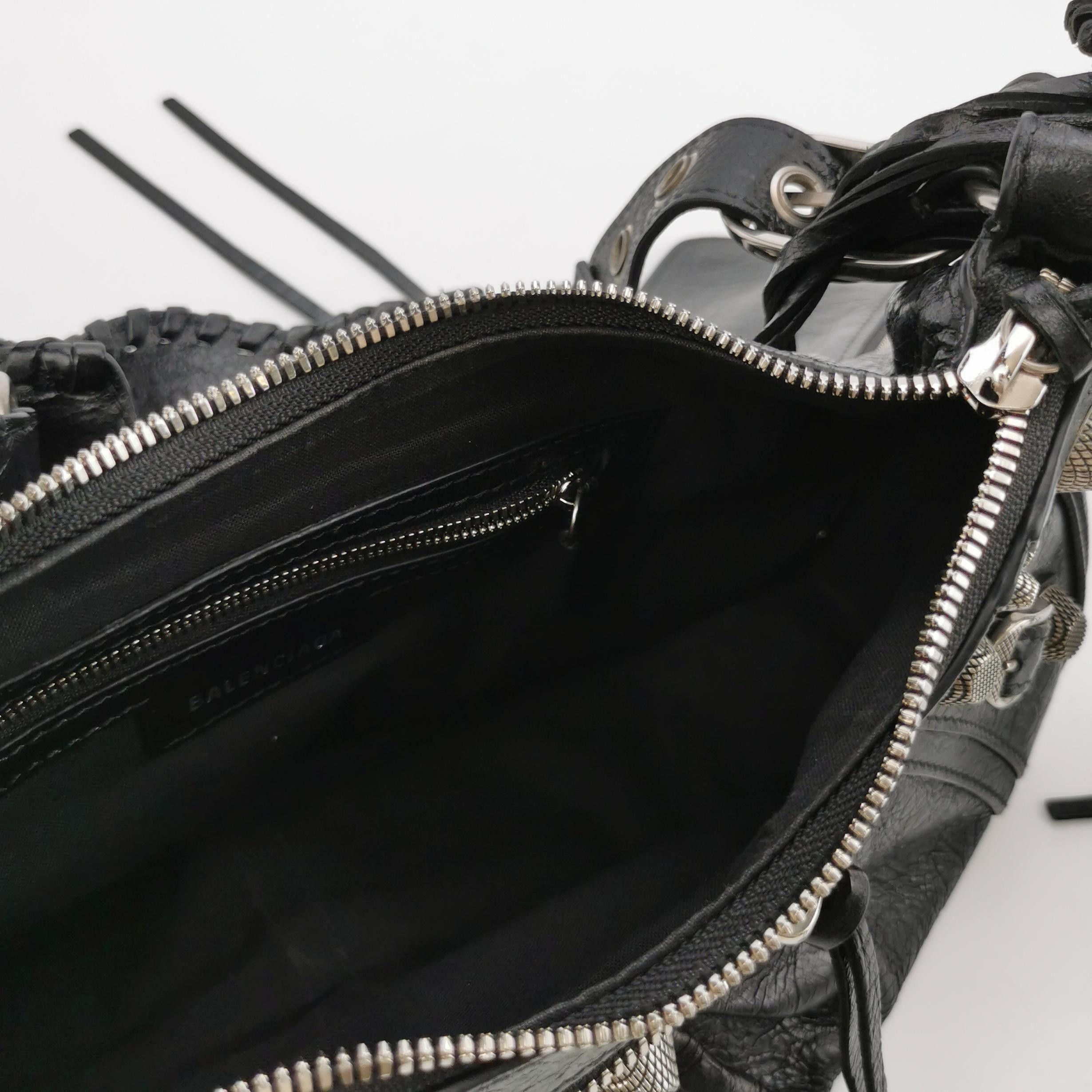 Balenciaga Balenciaga Women os Shoulder Bags Size ONE SIZE - 8 Thumbnail