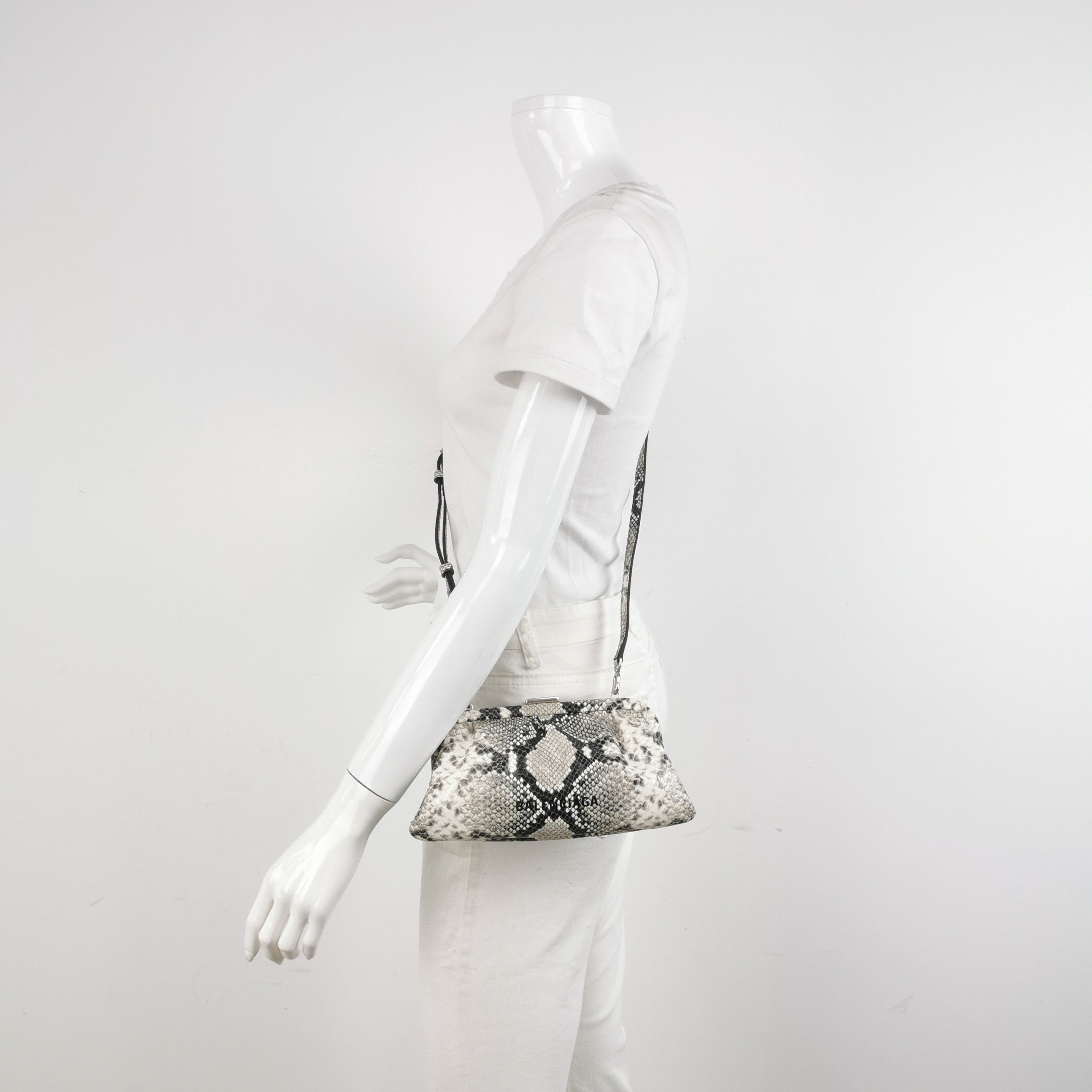 Balenciaga Balenciaga Women os Crossbody Bags Size ONE SIZE - 2 Thumbnail