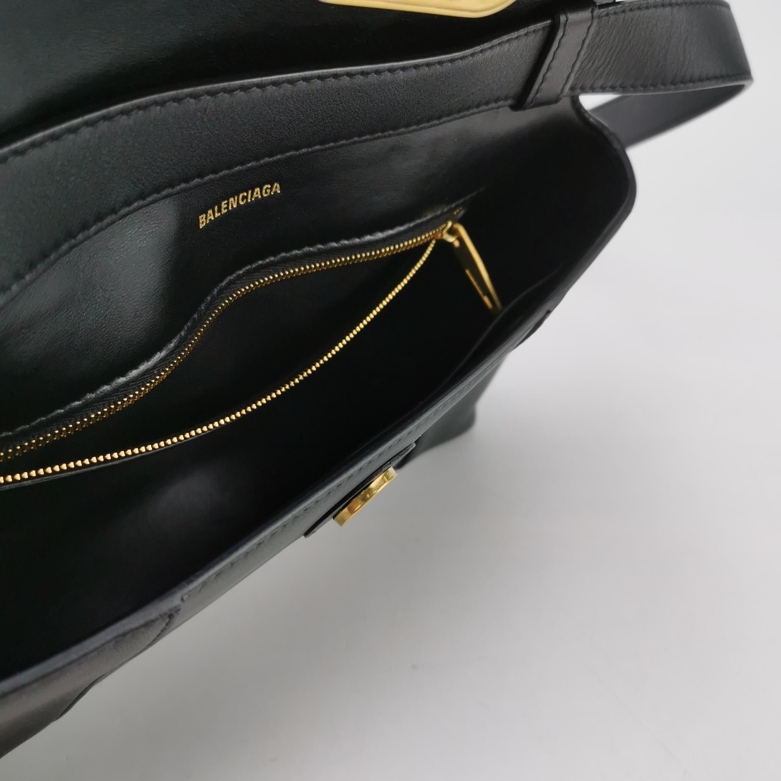 Balenciaga Balenciaga Women os Shoulder Bags Size ONE SIZE - 7 Thumbnail