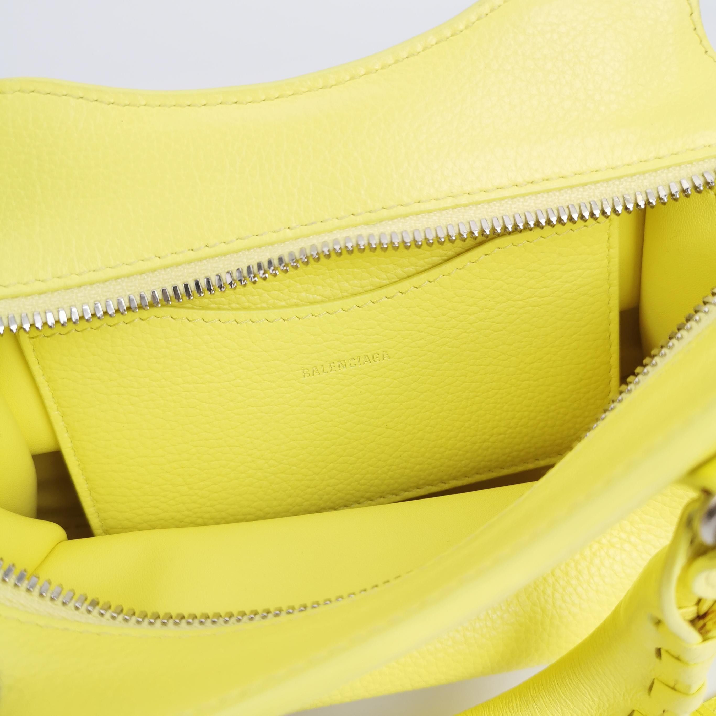 Balenciaga Balenciaga Women os Crossbody Bags Size ONE SIZE - 7 Thumbnail