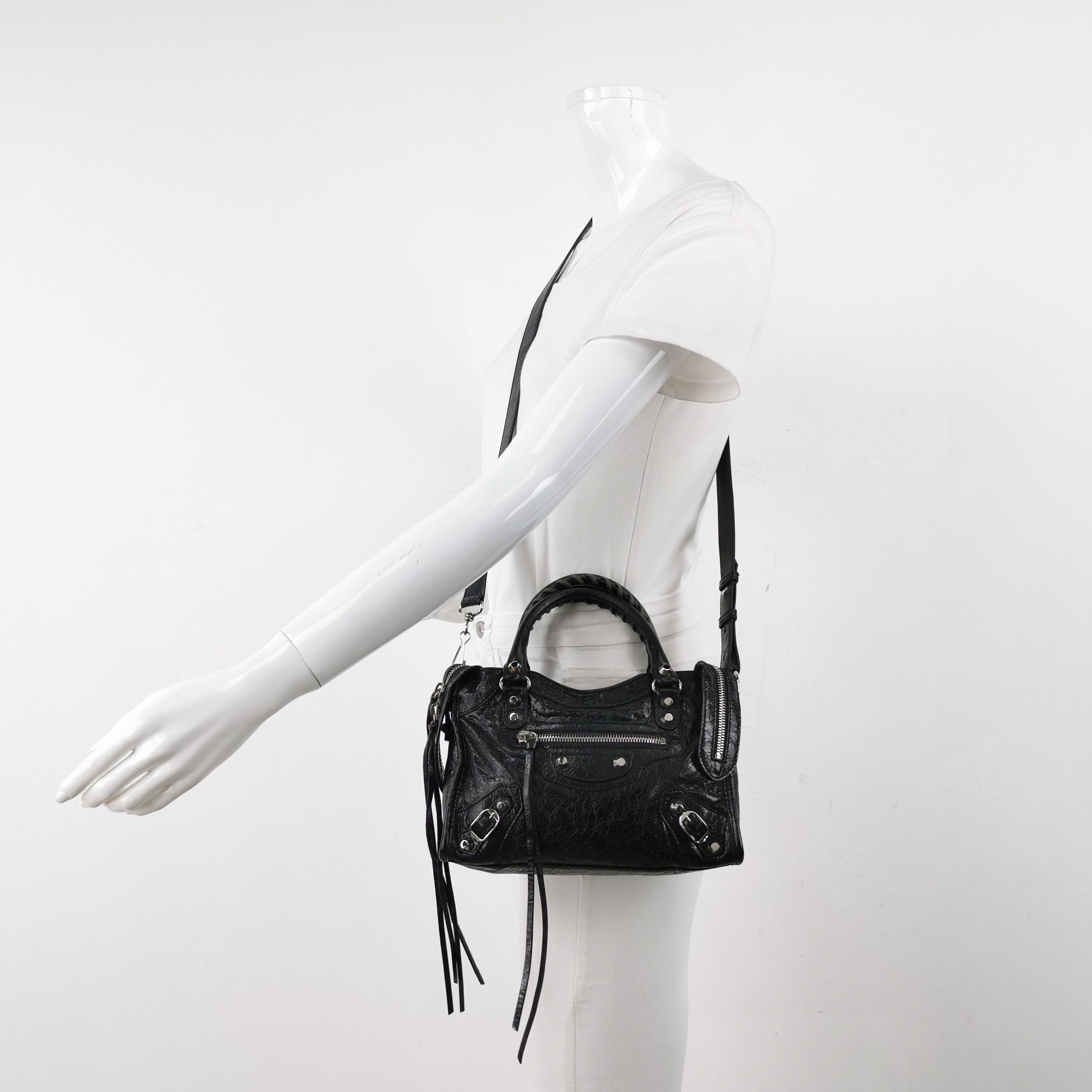 Balenciaga Balenciaga Women os Shoulder Bags Size ONE SIZE - 2 Thumbnail