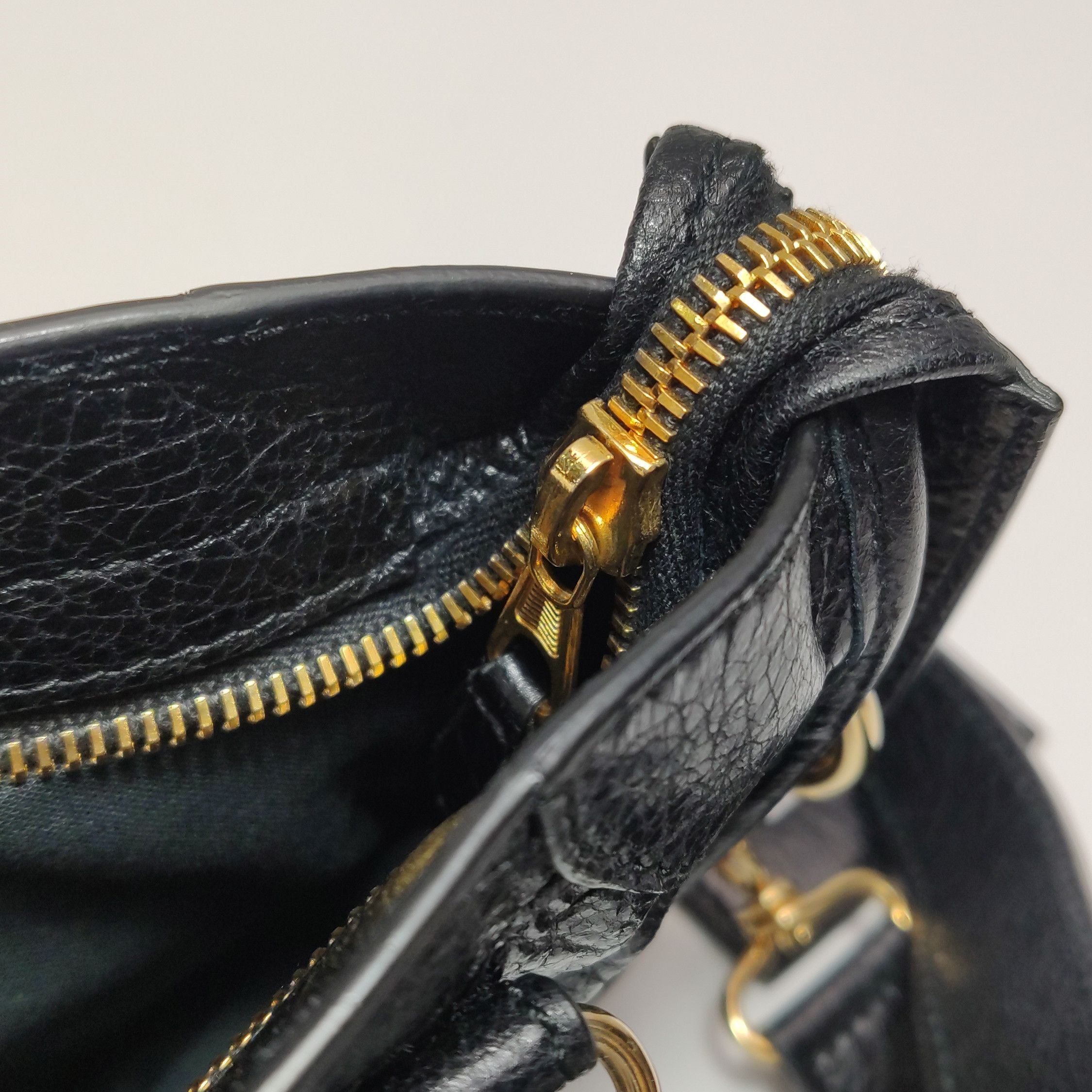 Balenciaga Balenciaga Women os Shoulder Bags Size ONE SIZE - 13 Thumbnail