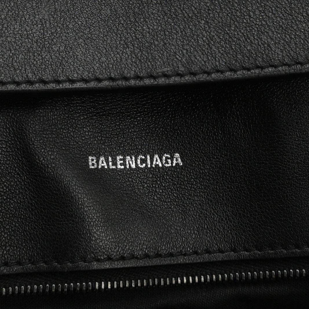 Balenciaga Balenciaga Women os Shoulder Bags Size ONE SIZE - 8 Thumbnail