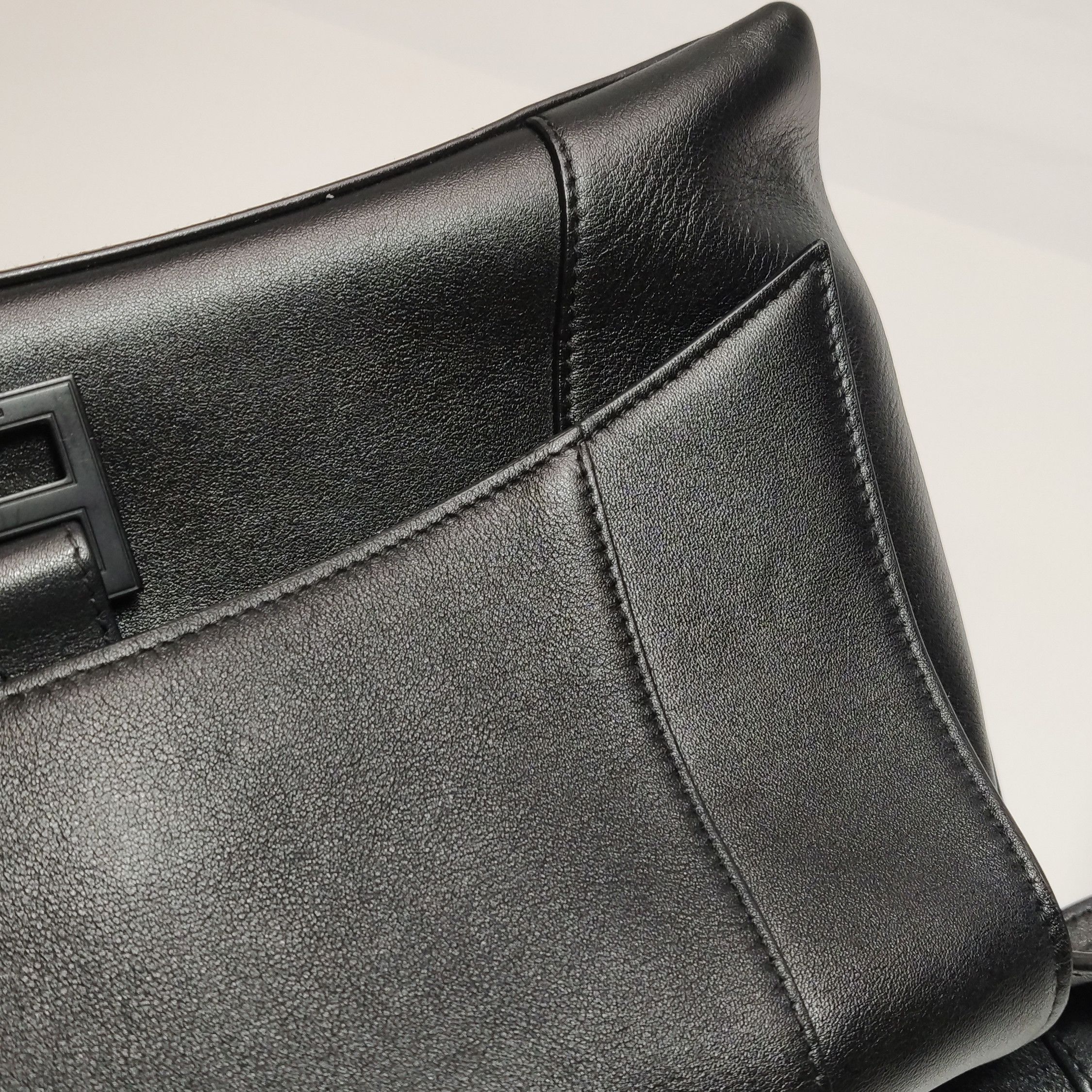 Balenciaga Balenciaga Women os Shoulder Bags Size ONE SIZE - 21 Thumbnail