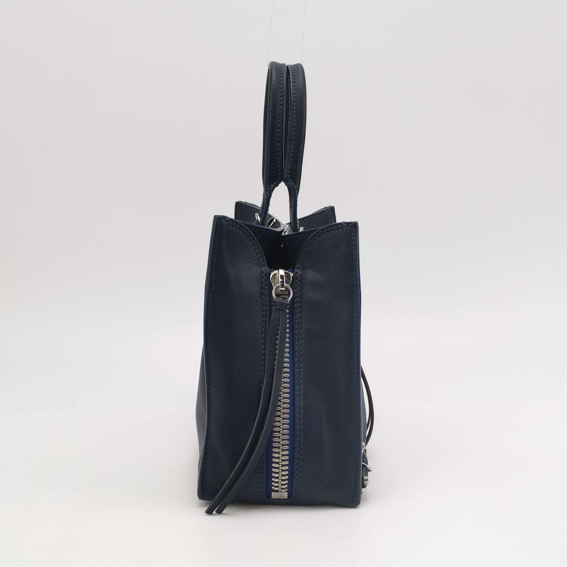 Balenciaga Balenciaga Women os Shoulder Bags Size ONE SIZE - 4 Thumbnail