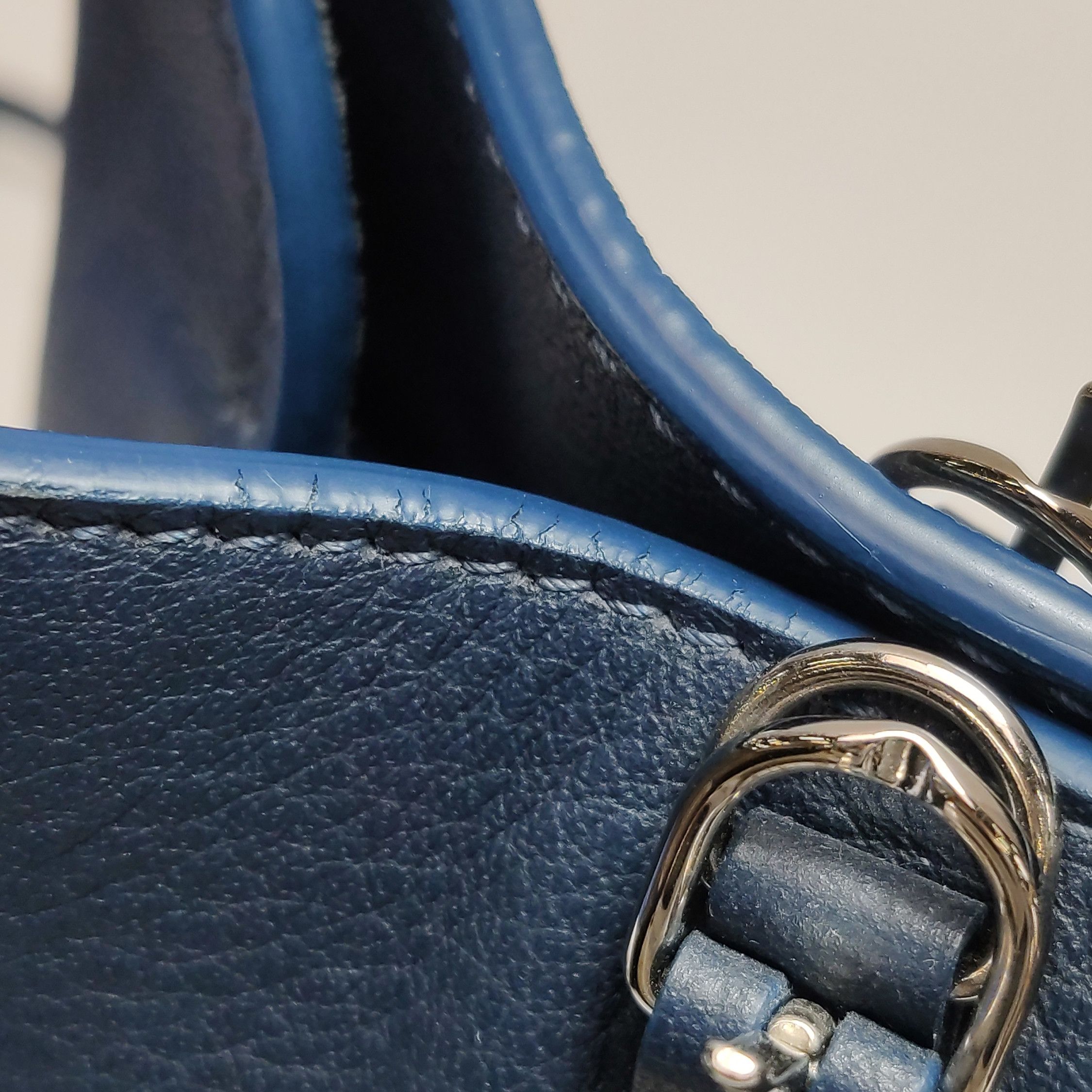 Balenciaga Balenciaga Women os Shoulder Bags Size ONE SIZE - 18 Thumbnail
