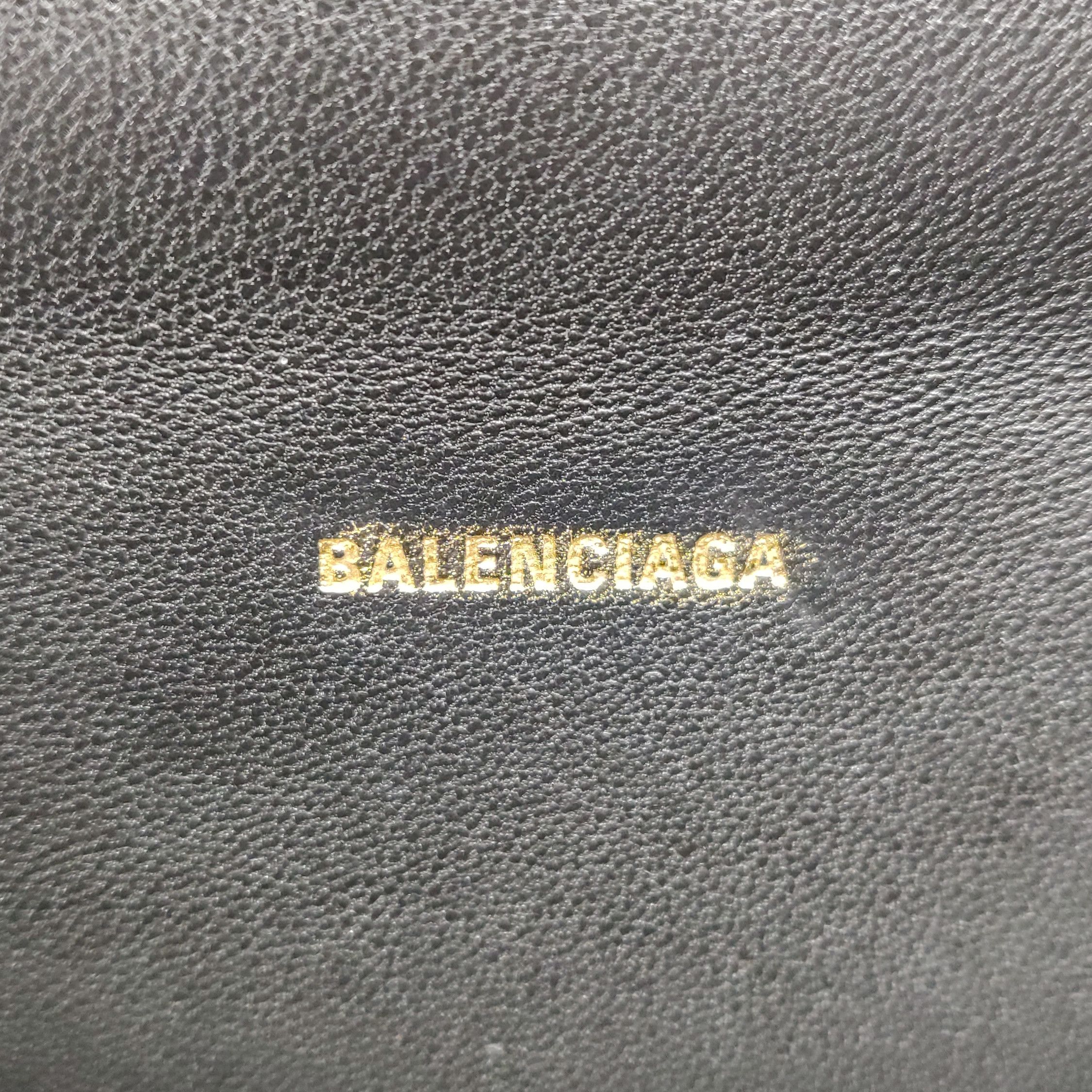 Balenciaga Balenciaga Women os Shoulder Bags Size ONE SIZE - 24 Thumbnail