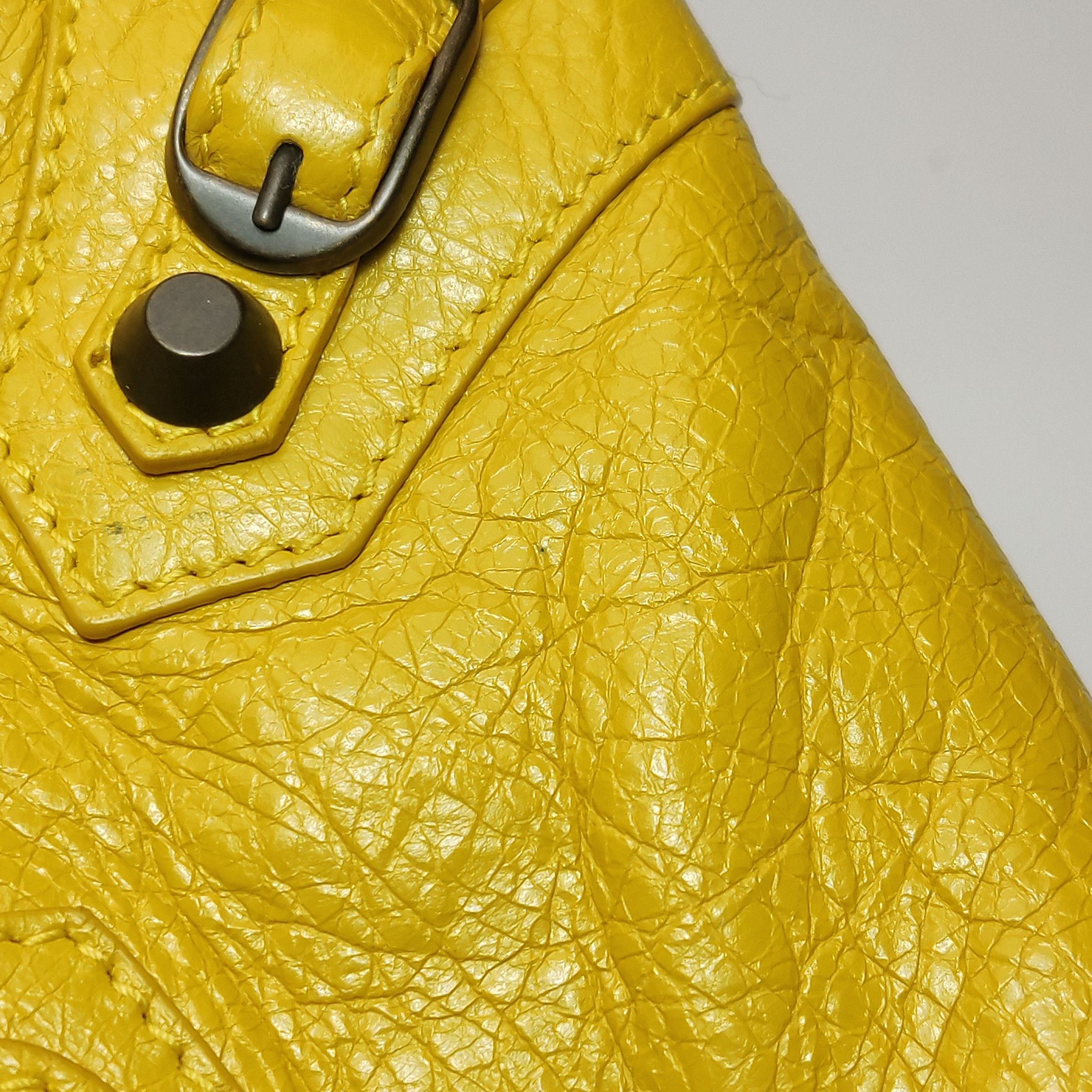 Balenciaga Balenciaga Women os Shoulder Bags Size ONE SIZE - 21 Thumbnail