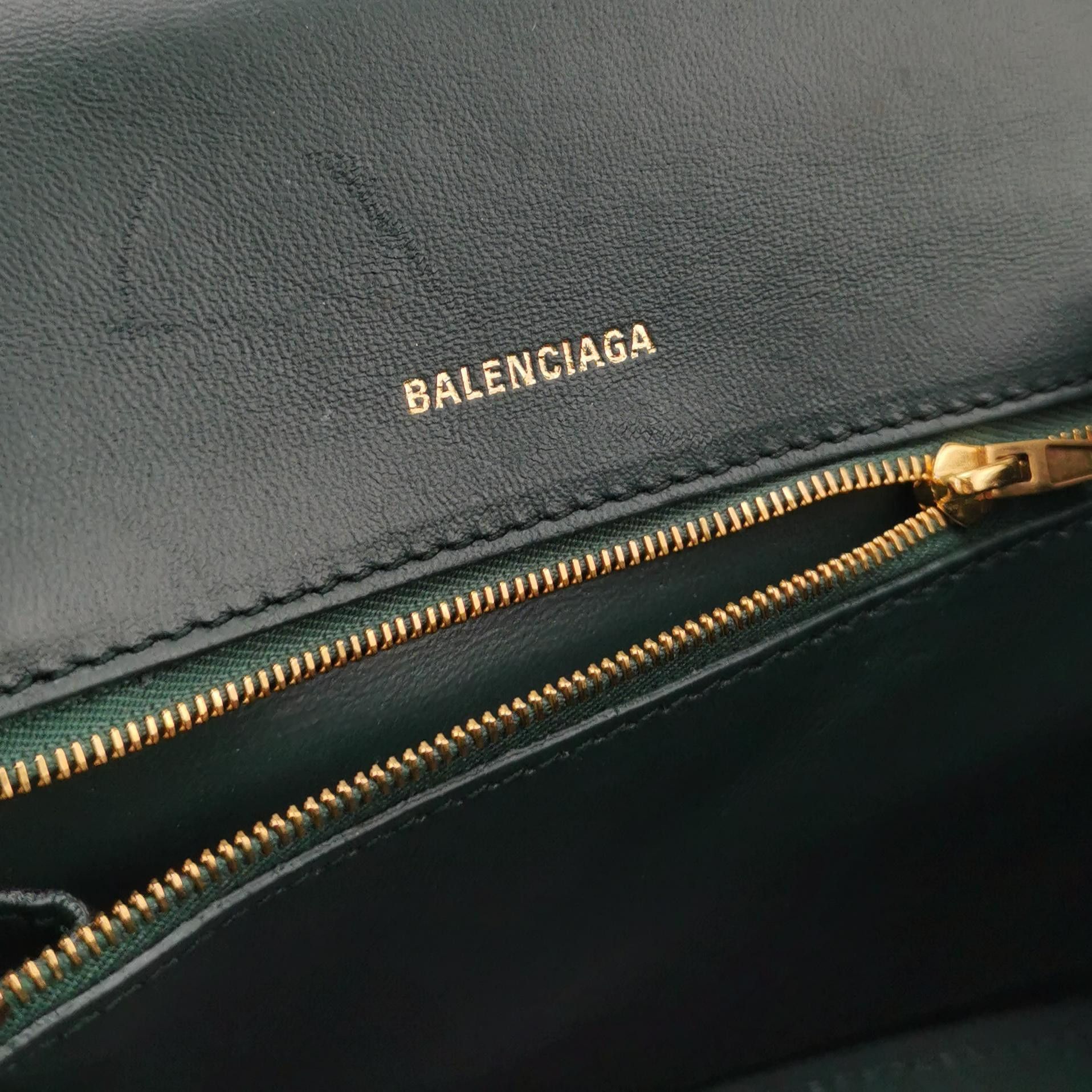 Balenciaga Balenciaga Women os Shoulder Bags Size ONE SIZE - 8 Thumbnail