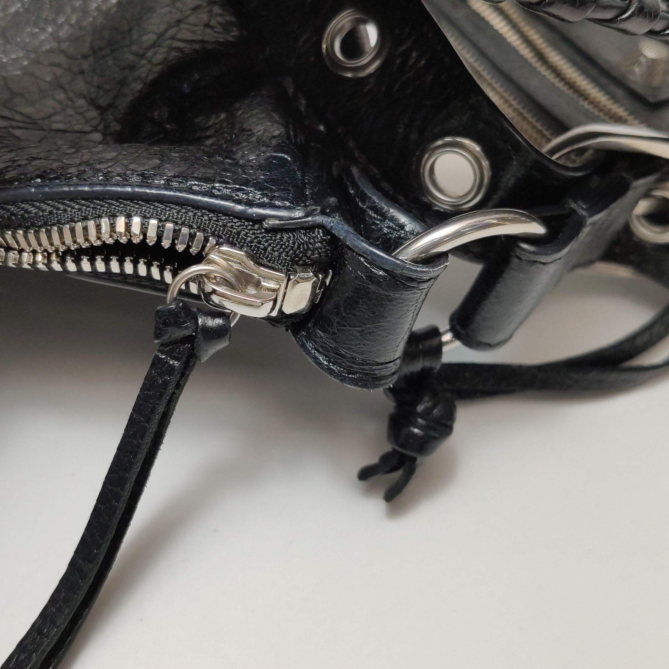 Balenciaga Balenciaga Women os Shoulder Bags Size ONE SIZE - 13 Thumbnail