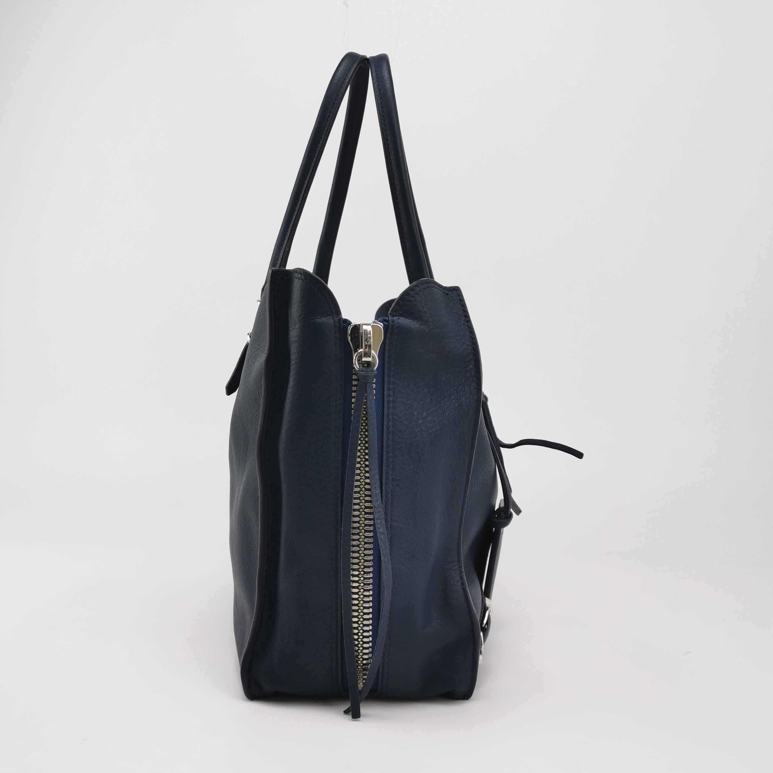 Balenciaga Balenciaga Women os Shoulder Bags Size ONE SIZE - 4 Thumbnail