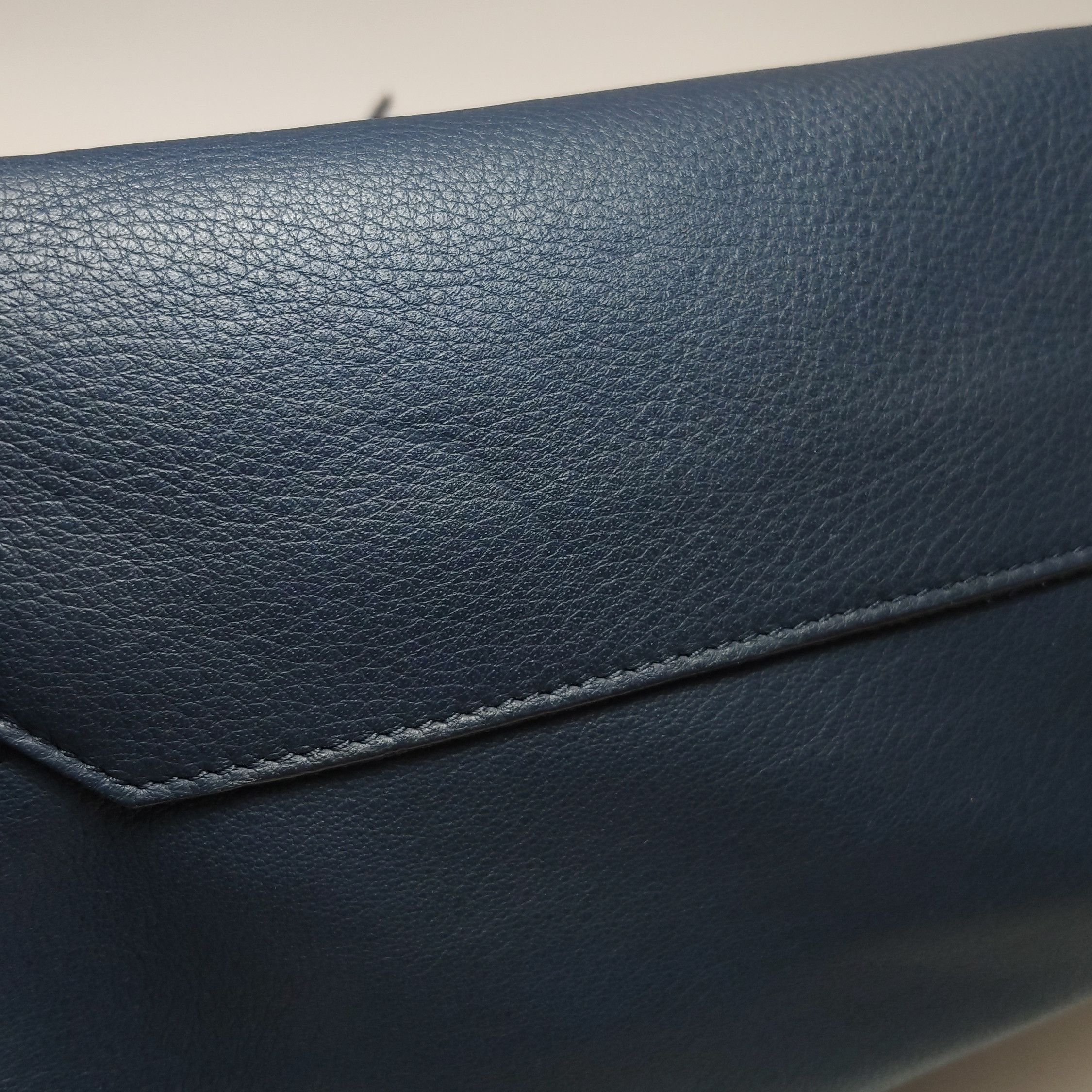 Balenciaga Balenciaga Women os Shoulder Bags Size ONE SIZE - 18 Thumbnail
