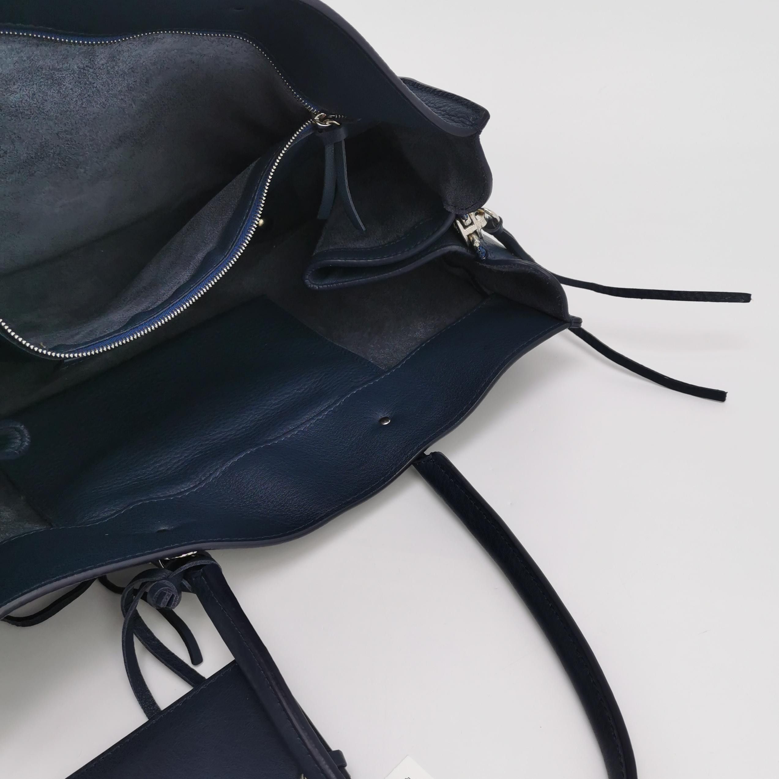 Balenciaga Balenciaga Women os Shoulder Bags Size ONE SIZE - 7 Thumbnail