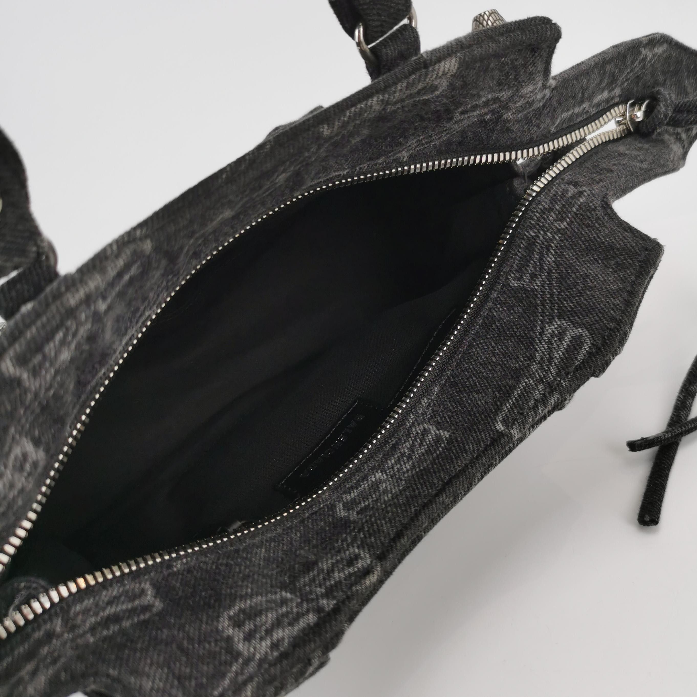 Balenciaga Balenciaga Women os Shoulder Bags Size ONE SIZE - 8 Thumbnail