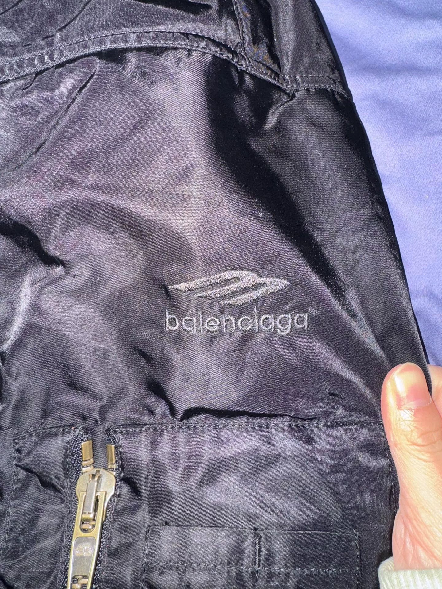Balenciaga Balenciaga 3B Logo Bomber Jacket Size M Size US M / EU 48-50 / 2 - 3 Thumbnail