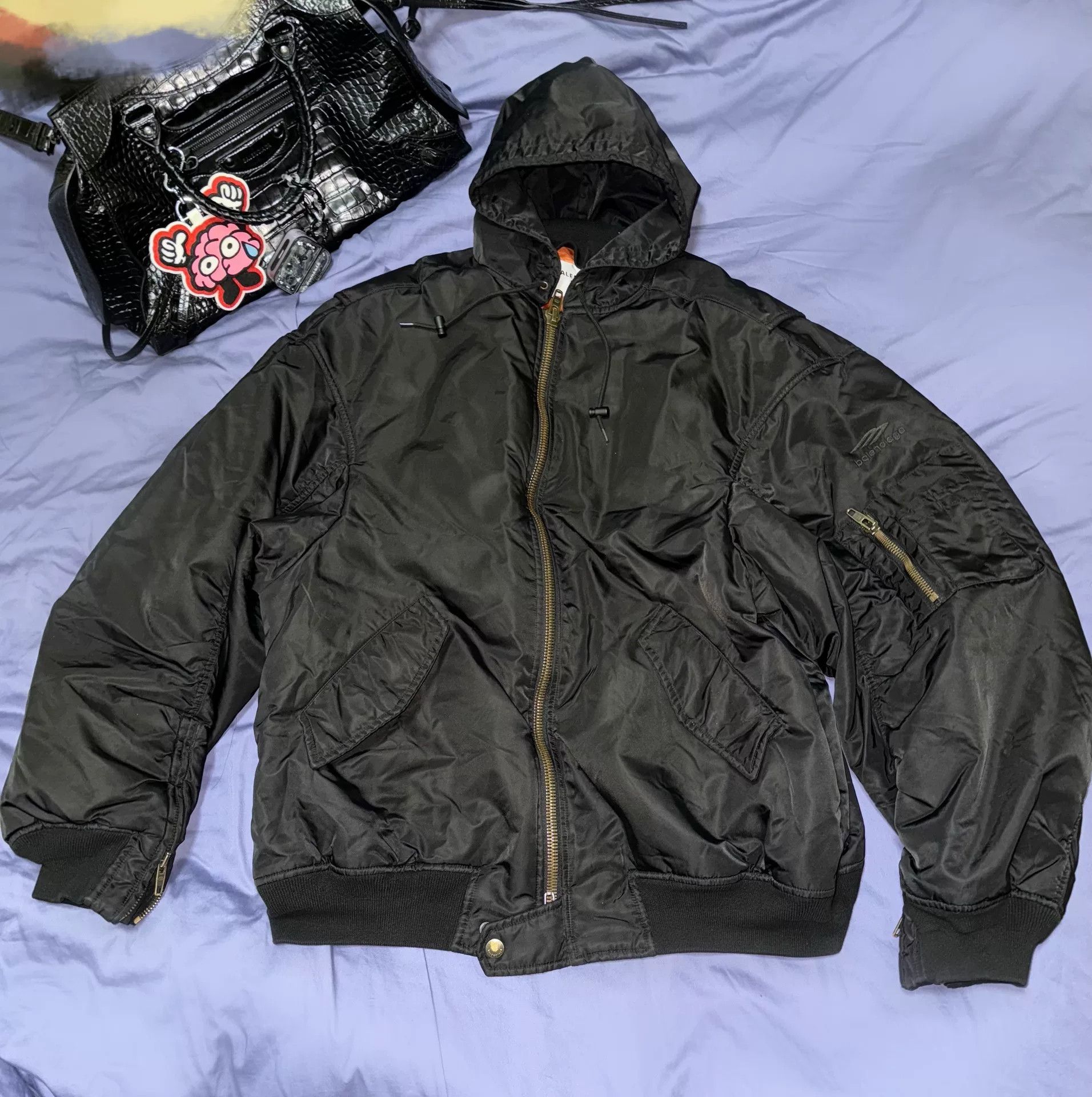 Balenciaga Balenciaga 3B Logo Bomber Jacket Size M Size US M / EU 48-50 / 2 - 2 Thumbnail