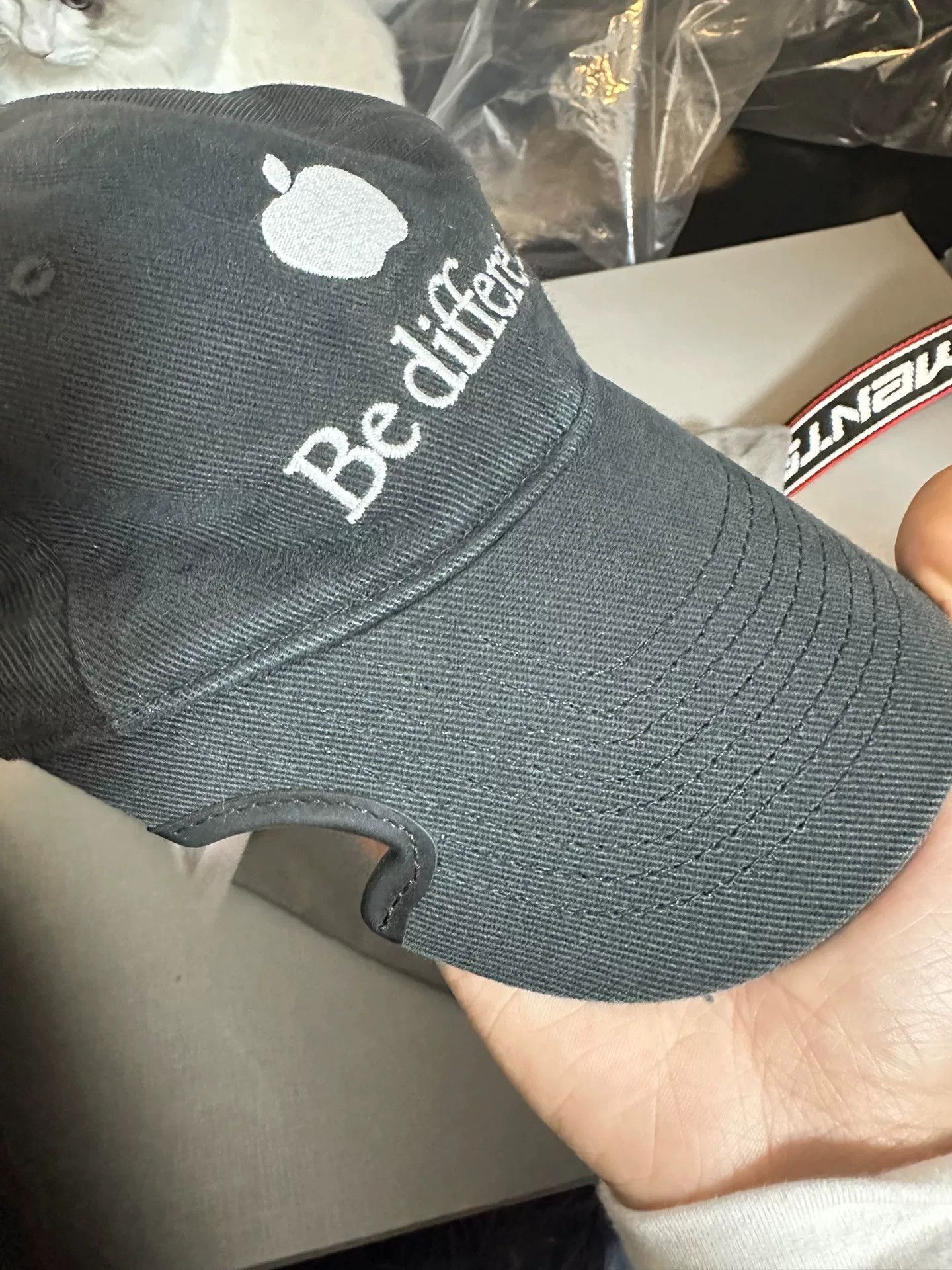Balenciaga Balenciaga Apple Logo Cap Size M Size ONE SIZE - 5 Thumbnail