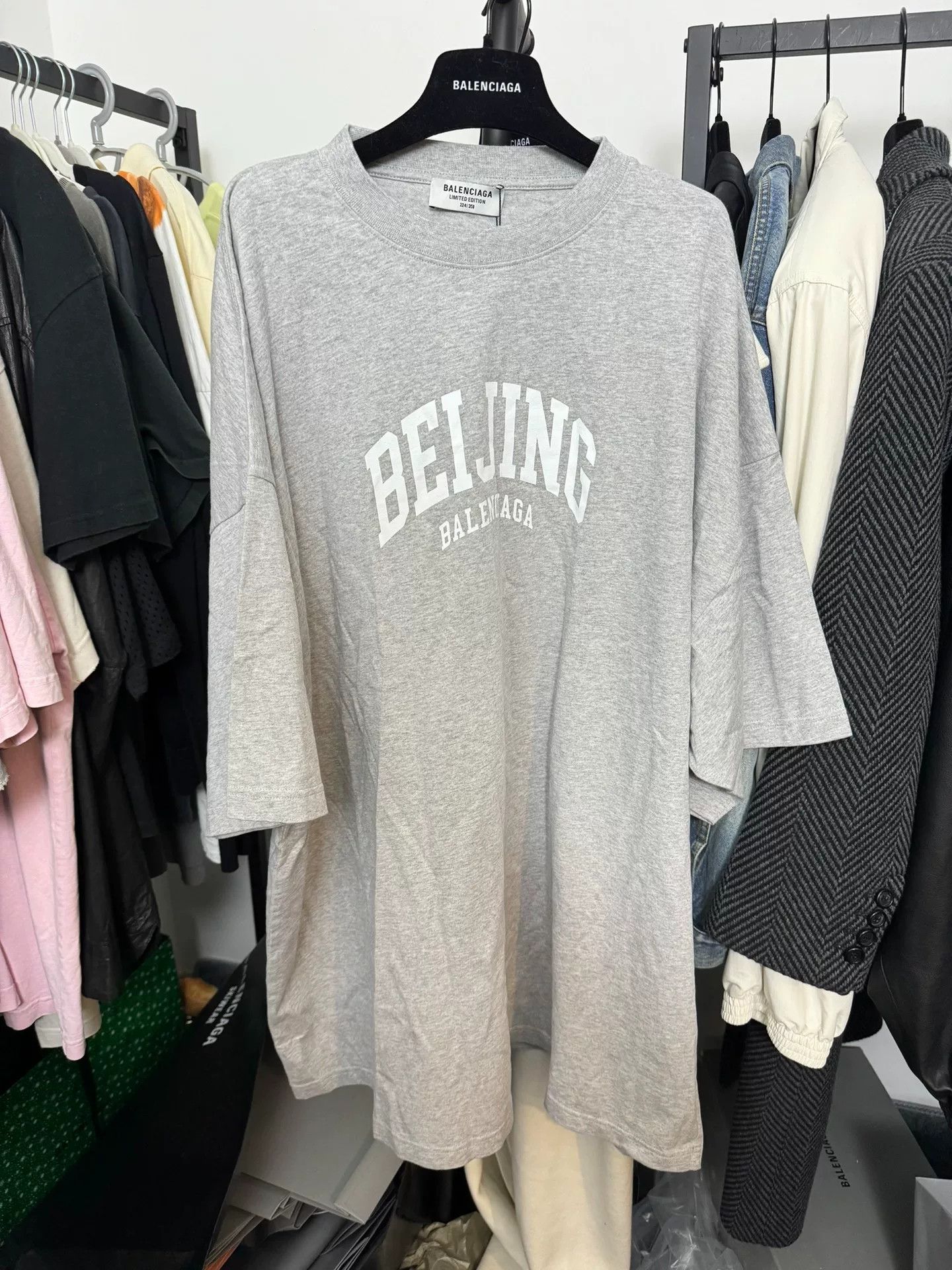 Balenciaga Balenciaga Beijing Limited Edition T-Shirt Size XL Size US XL / EU 56 / 4 - 2 Thumbnail