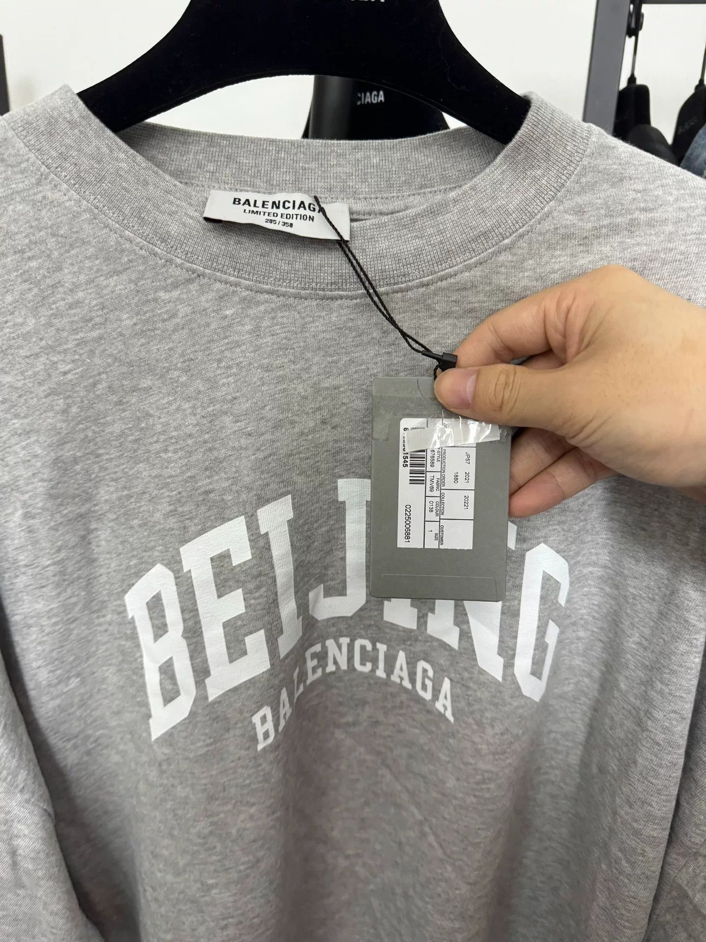Balenciaga Balenciaga Beijing Limited Edition T-Shirt US S Size US S / EU 44-46 / 1 - 3 Thumbnail