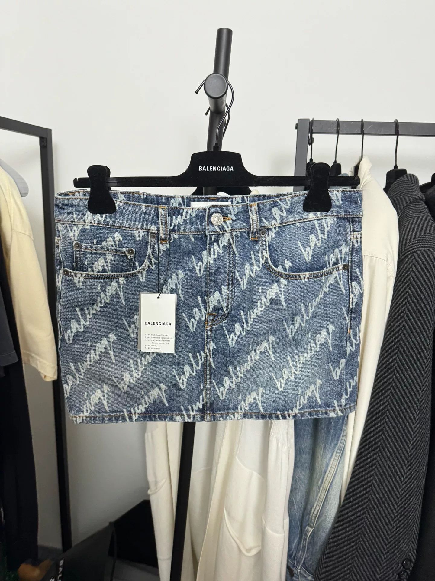 Balenciaga Balenciaga All-Over Logo Denim Mini Skirt Size 38 Size 27" / US 4 / IT 40 - 3 Thumbnail