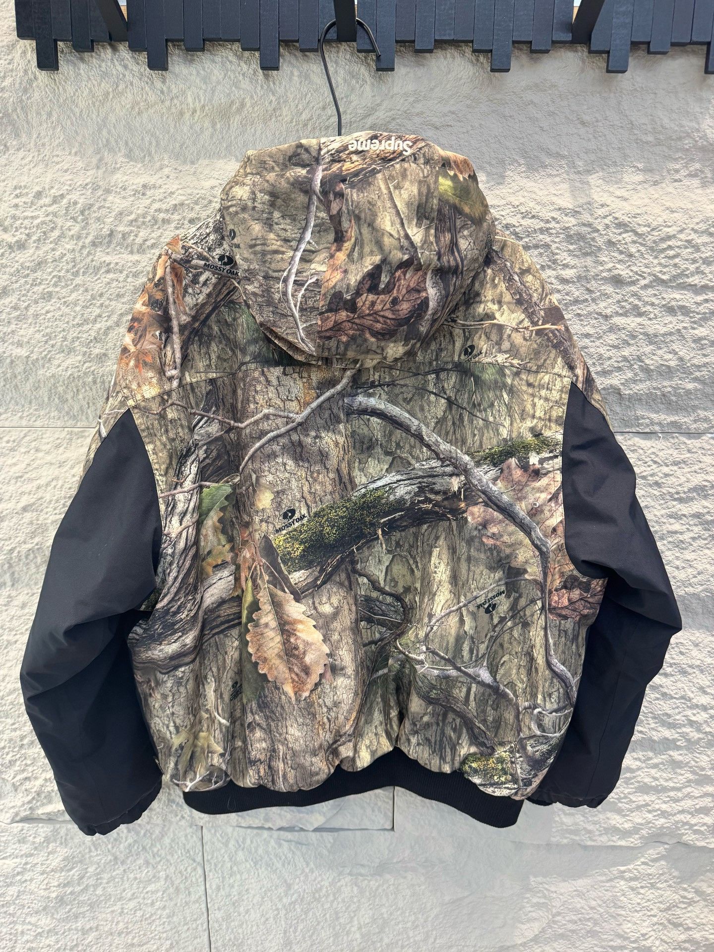 Supreme Supreme x Mossy Oak Camo Gore-Tex Jacket Size L Size US L / EU 52-54 / 3 - 6 Thumbnail