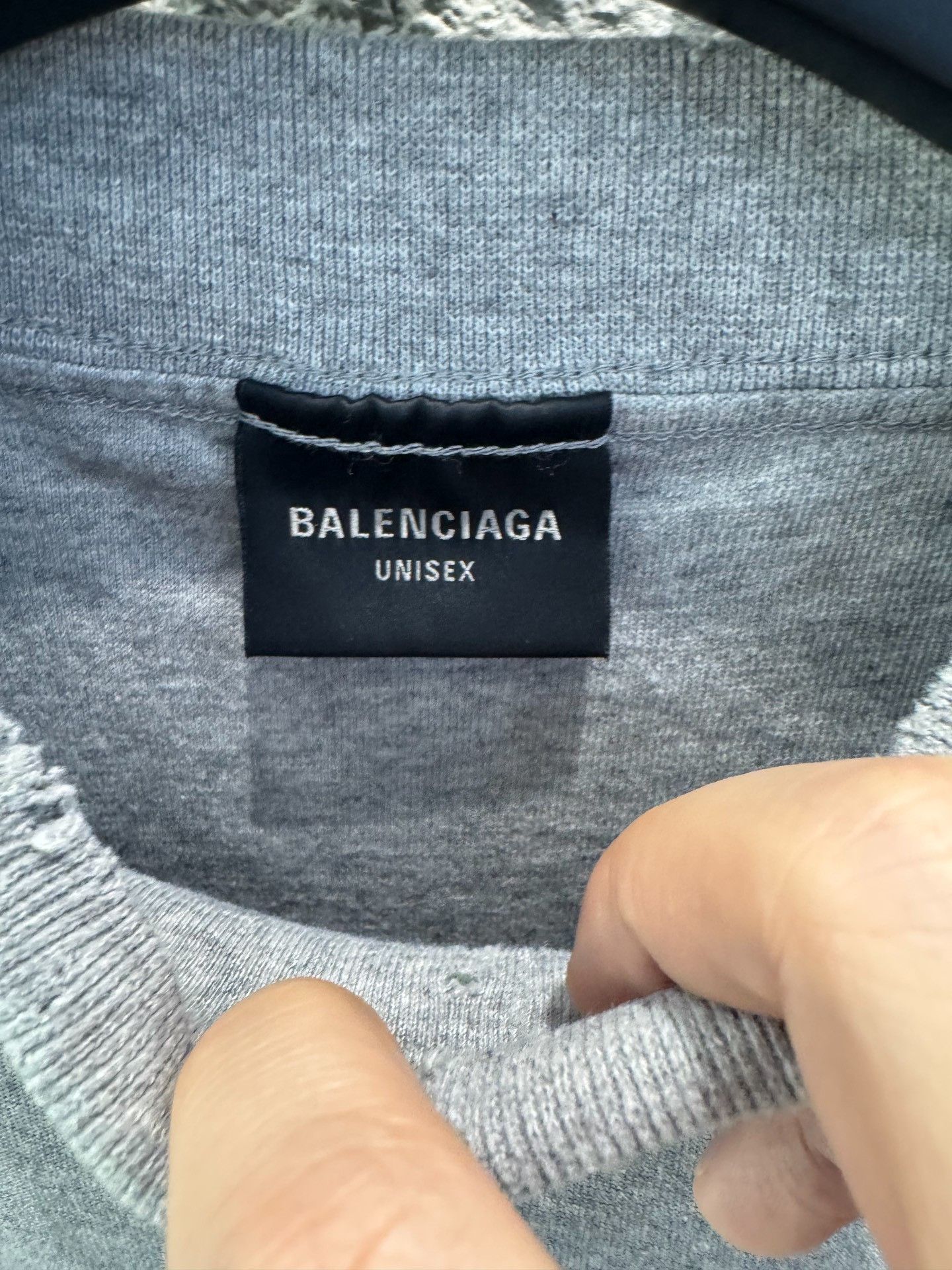 Balenciaga Balenciaga Distressed Logo T-Shirt Size S Size US S / EU 44-46 / 1 - 4 Thumbnail