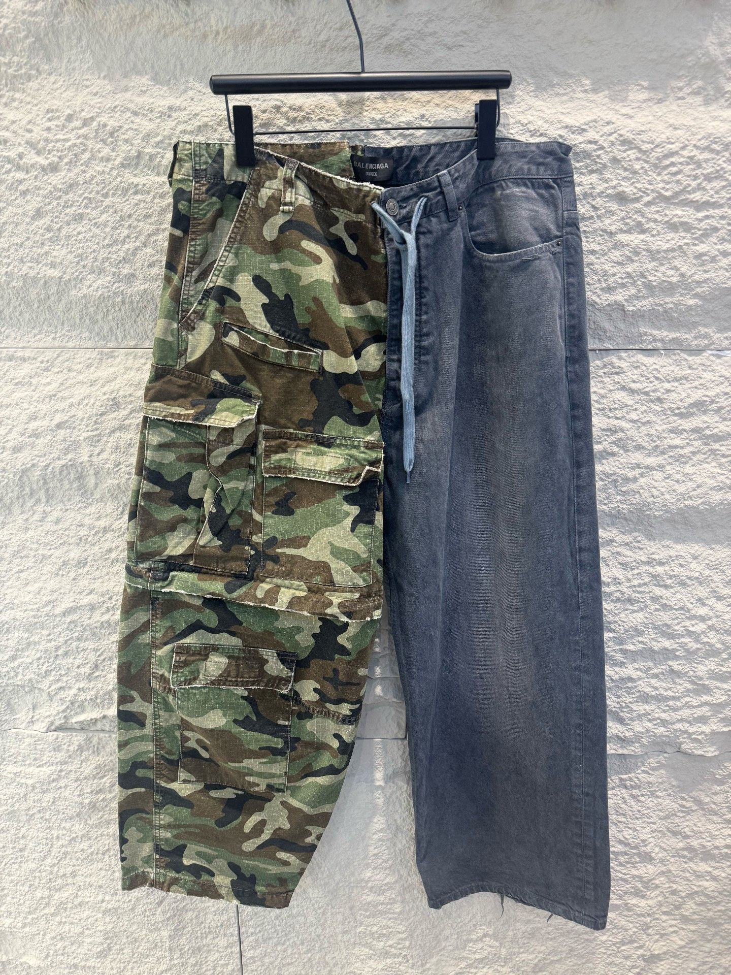 Balenciaga Balenciaga Camo Panel Cargo Pants Size S Size US 30 / EU 46 - 2 Thumbnail