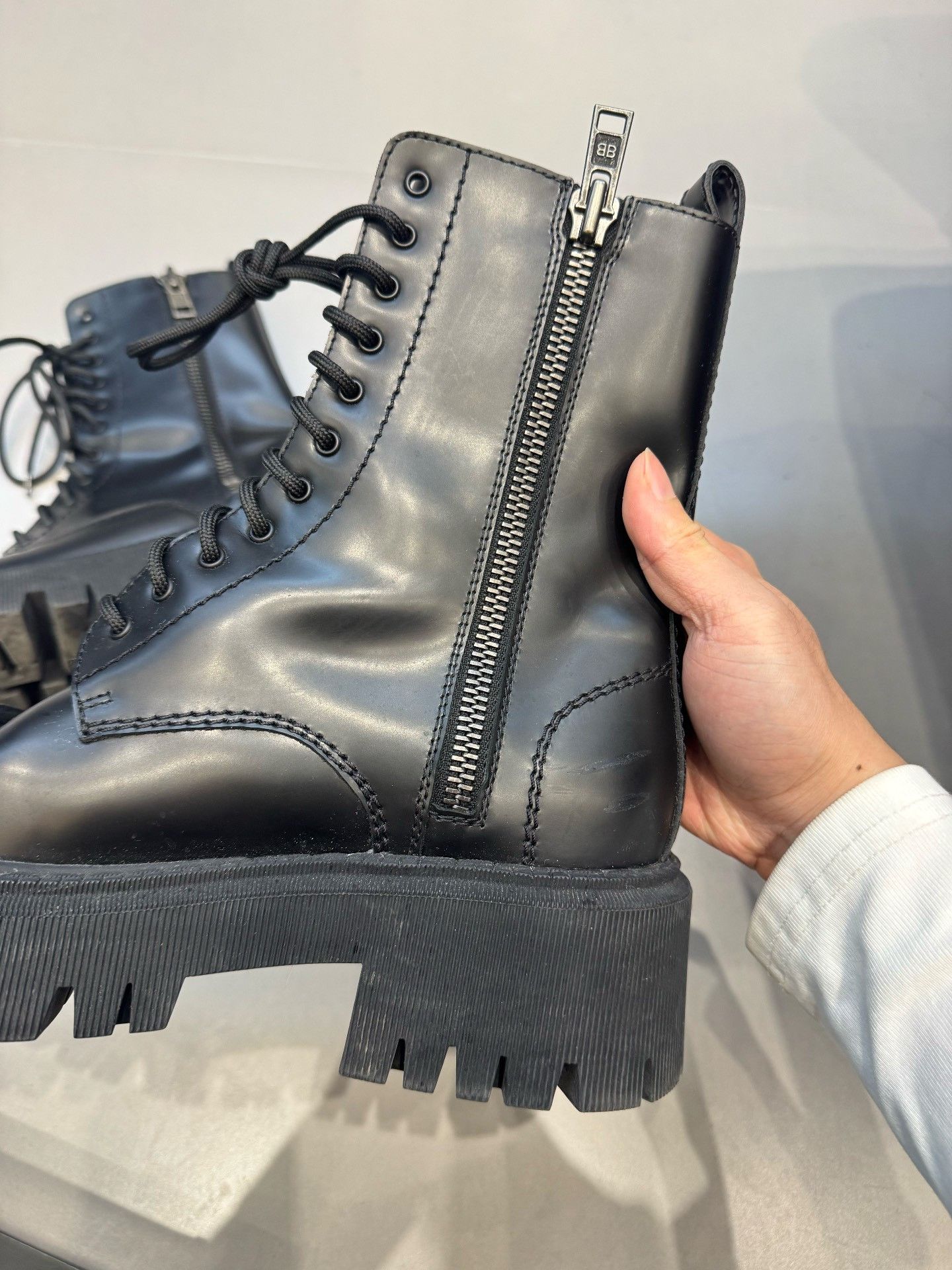 Balenciaga Balenciaga Tractor Lace Up Boots Size 40 Size US 7 / EU 40 - 5 Thumbnail