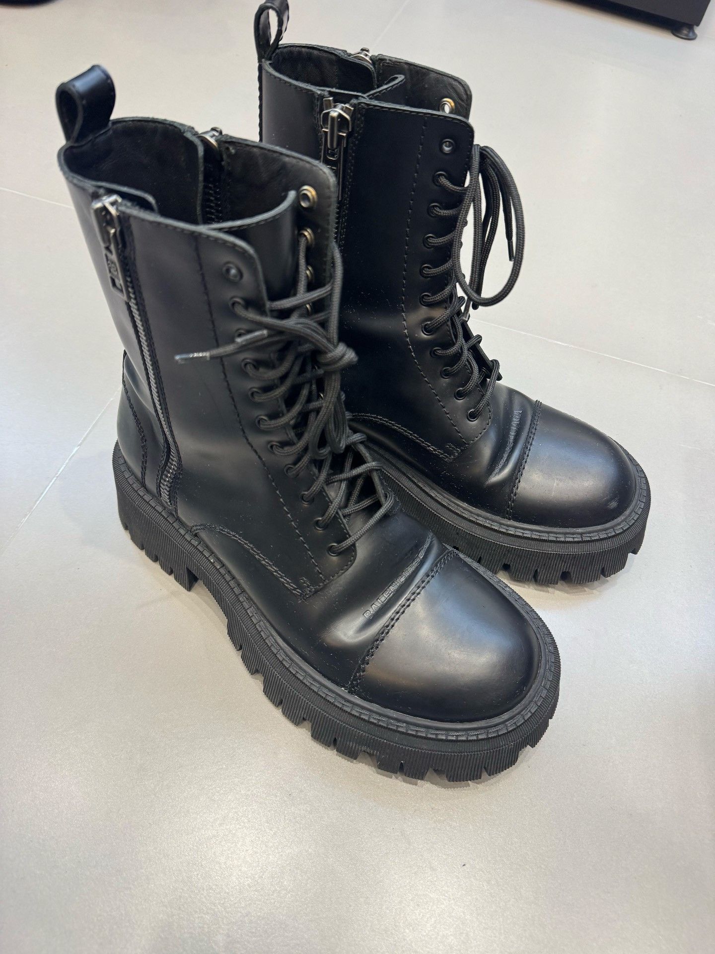 Balenciaga Balenciaga Tractor Lace Up Boots Size 40 Size US 7 / EU 40 - 3 Thumbnail