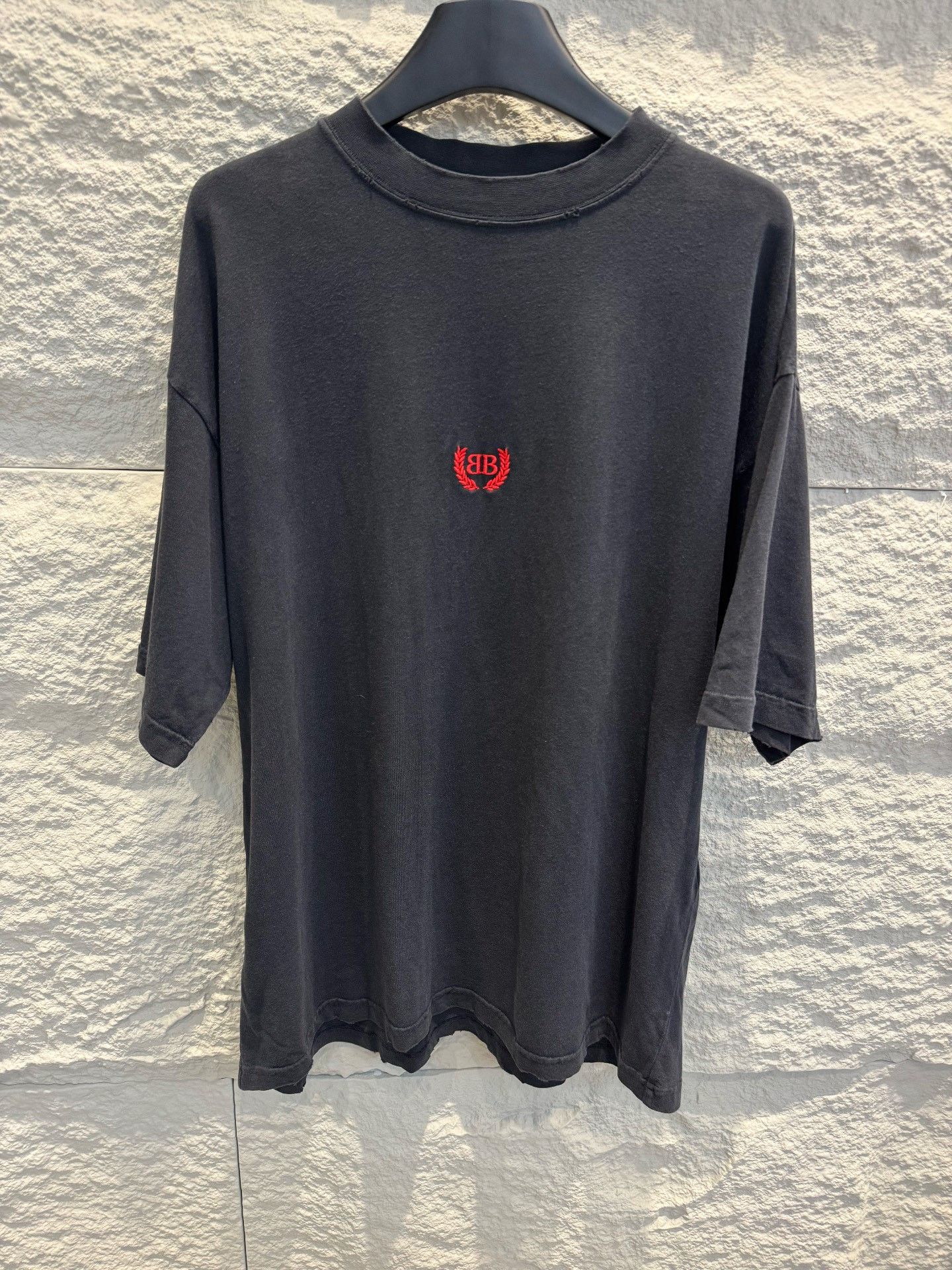 Balenciaga Balenciaga Embroidered Logo T-Shirt Size M Size US M / EU 48-50 / 2 - 2 Thumbnail
