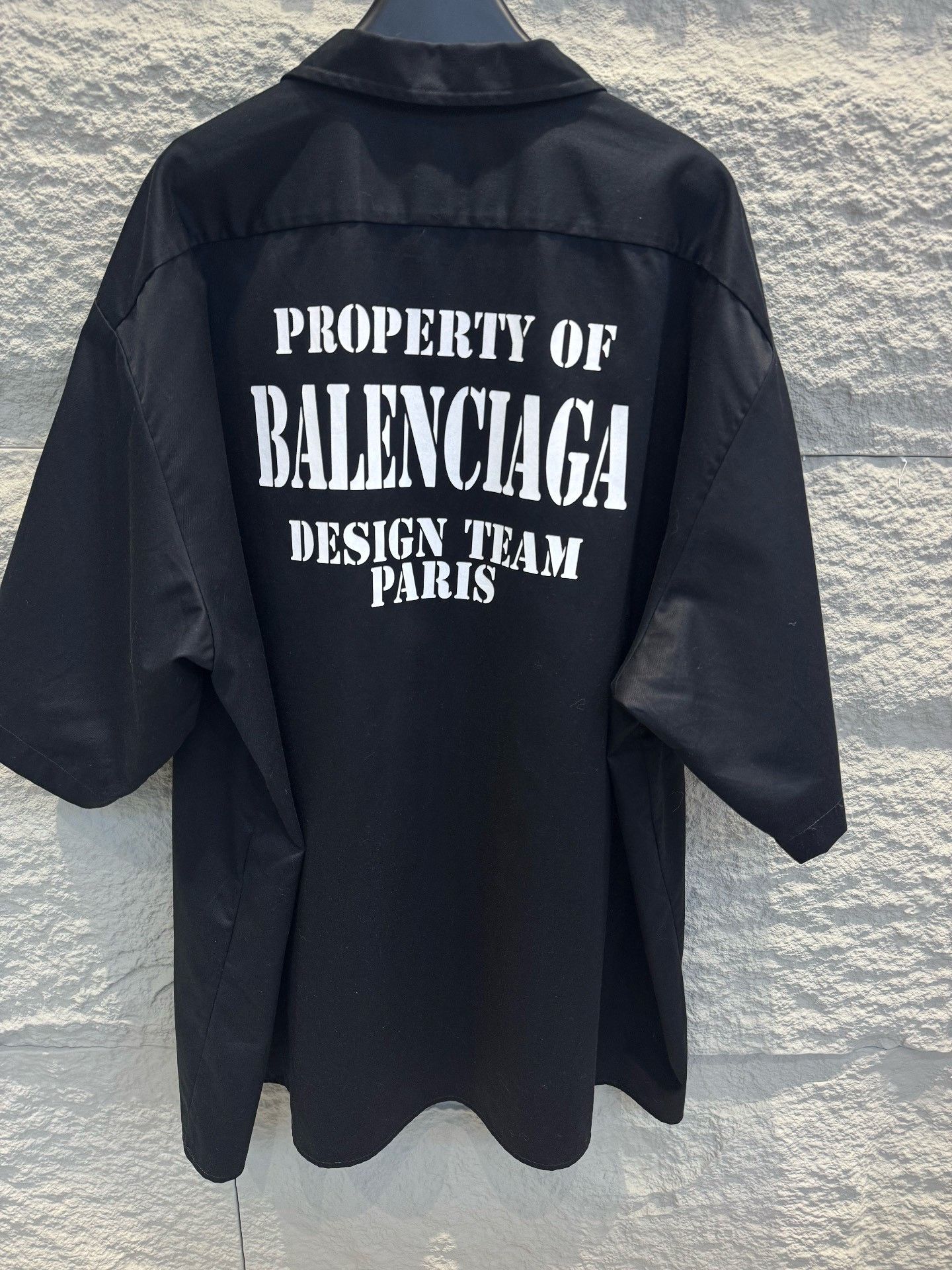 Balenciaga Balenciaga Property Of Print Short Sleeve Shirt Size L Size US L / EU 52-54 / 3 - 7 Thumbnail