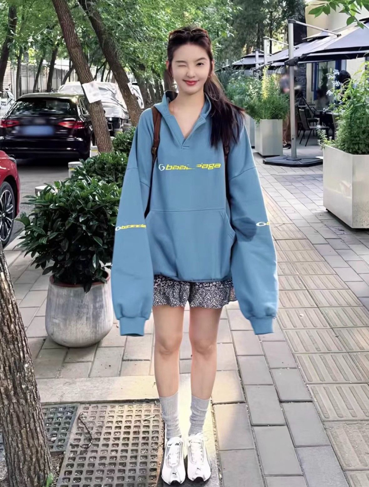 Balenciaga Balenciaga Blue Logo Pullover Hoodie Size M Size US M / EU 48-50 / 2 - 2 Thumbnail
