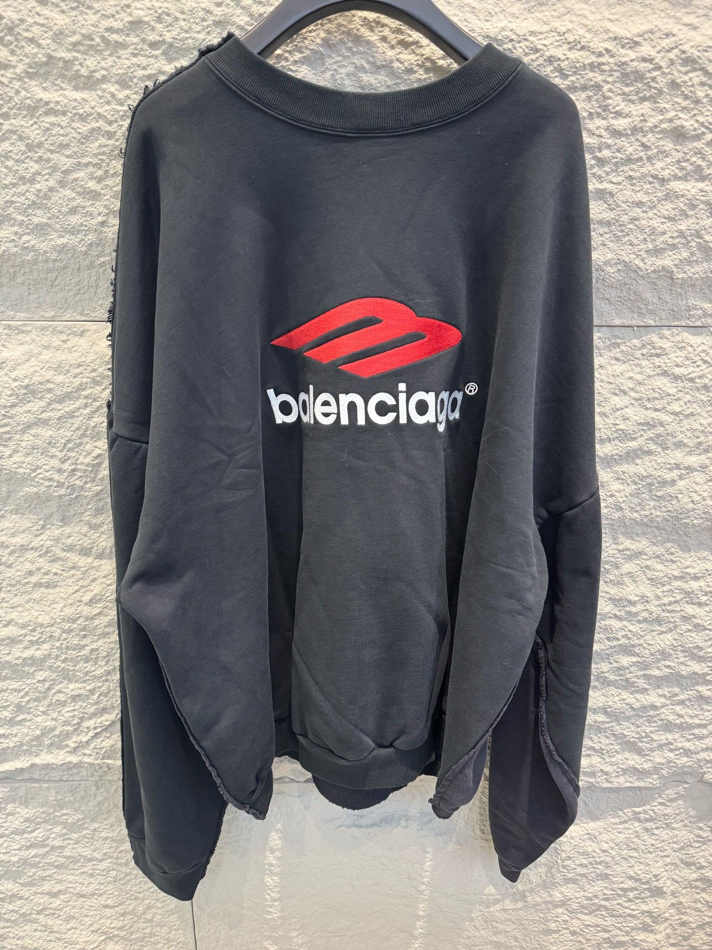 Balenciaga Balenciaga 3B Tape Logo Sweatshirt Size M Size US M / EU 48-50 / 2 - 3 Thumbnail