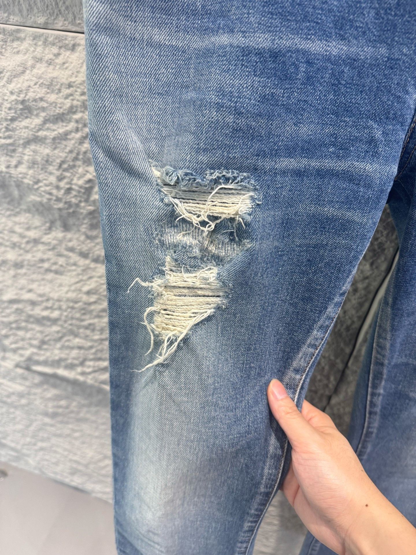 Saint Laurent Paris Saint Laurent Distressed Denim Jeans Size 29 Size US 29 - 3 Thumbnail