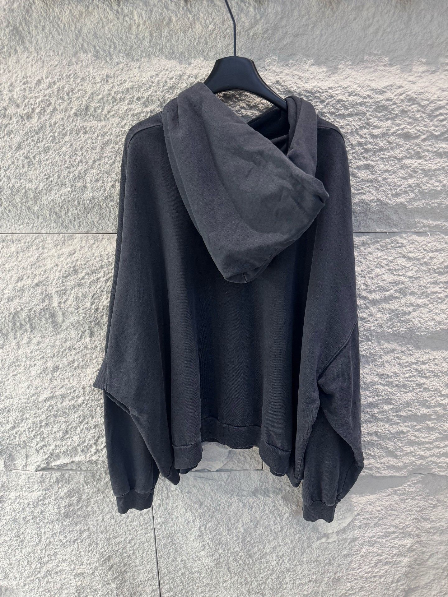 Balenciaga Balenciaga XXXL Logo Hoodie US M Size US M / EU 48-50 / 2 - 4 Thumbnail
