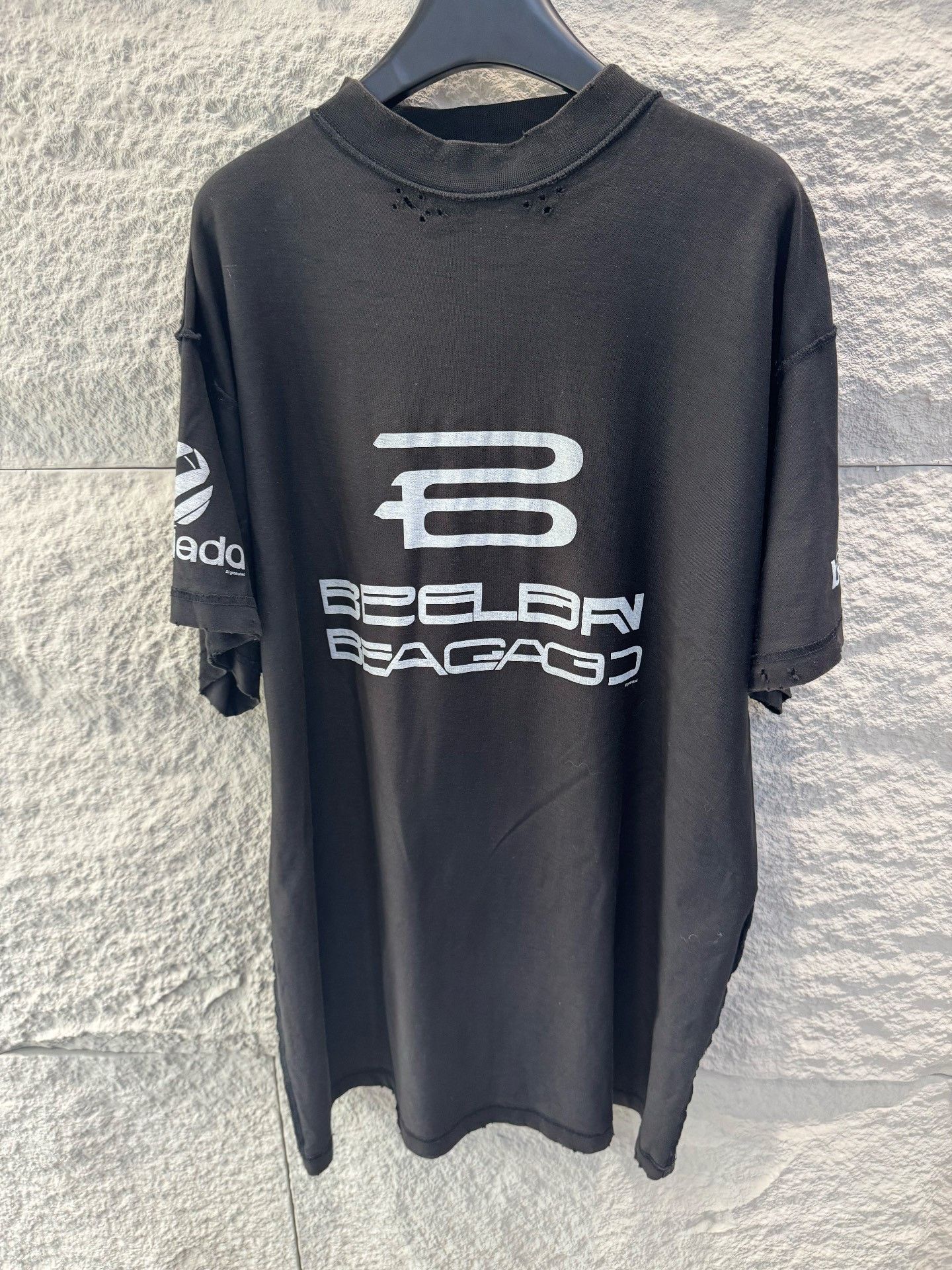 Balenciaga Balenciaga AI Generated Distressed T-Shirt Size S Size US S / EU 44-46 / 1 - 2 Thumbnail