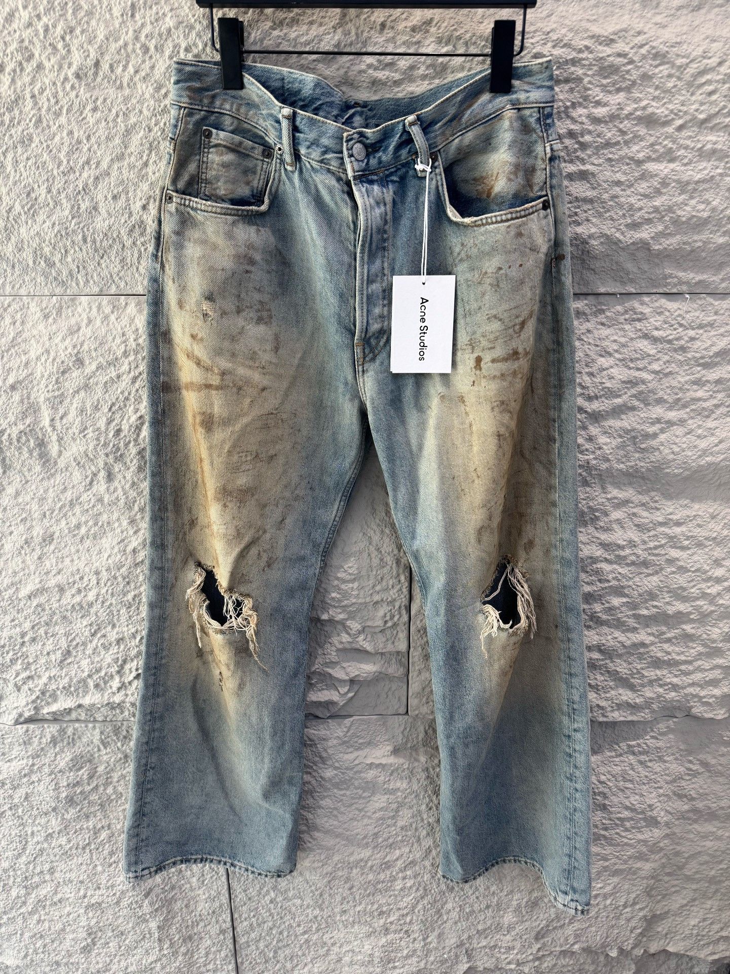 Acne Studios Acne Studios Dirty Wash Distressed Denim Jeans Size 32 Size US 32 / EU 48 - 2 Thumbnail