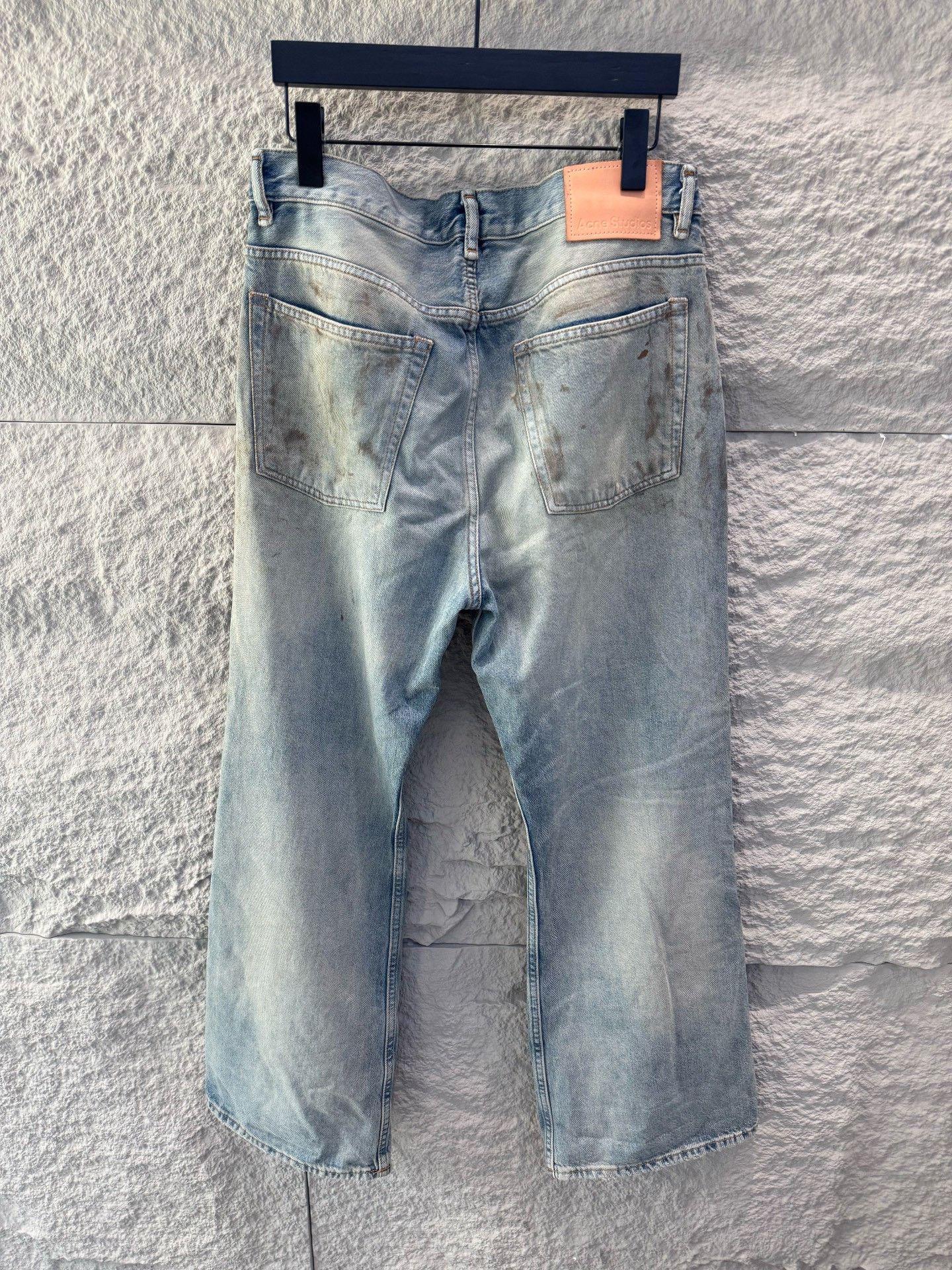 Acne Studios Acne Studios Dirty Wash Distressed Denim Jeans Size 32 Size US 32 / EU 48 - 4 Thumbnail