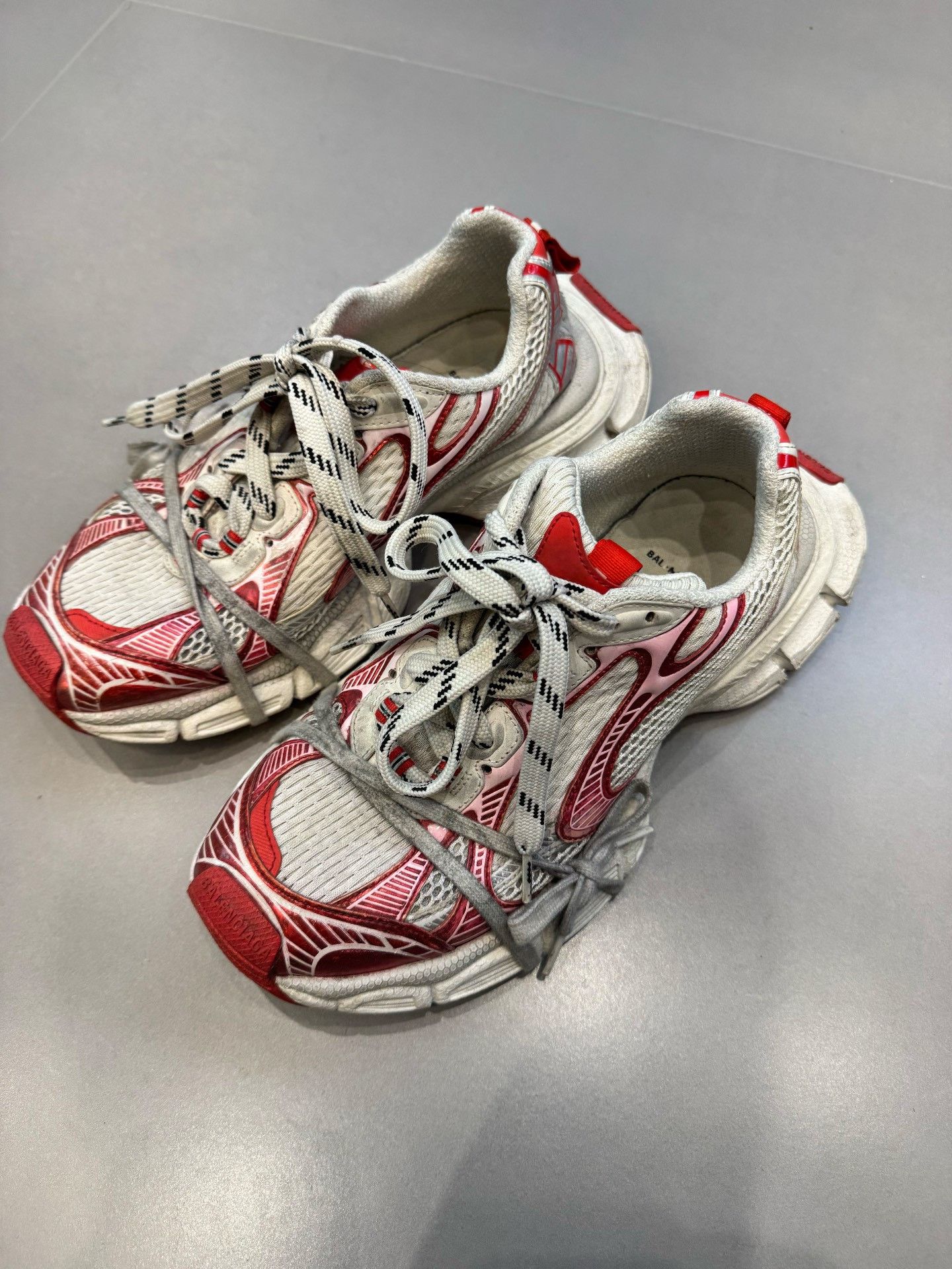 Balenciaga Balenciaga Red White 3XL Sneakers Size 9 Size US 9 / EU 42 - 2 Thumbnail