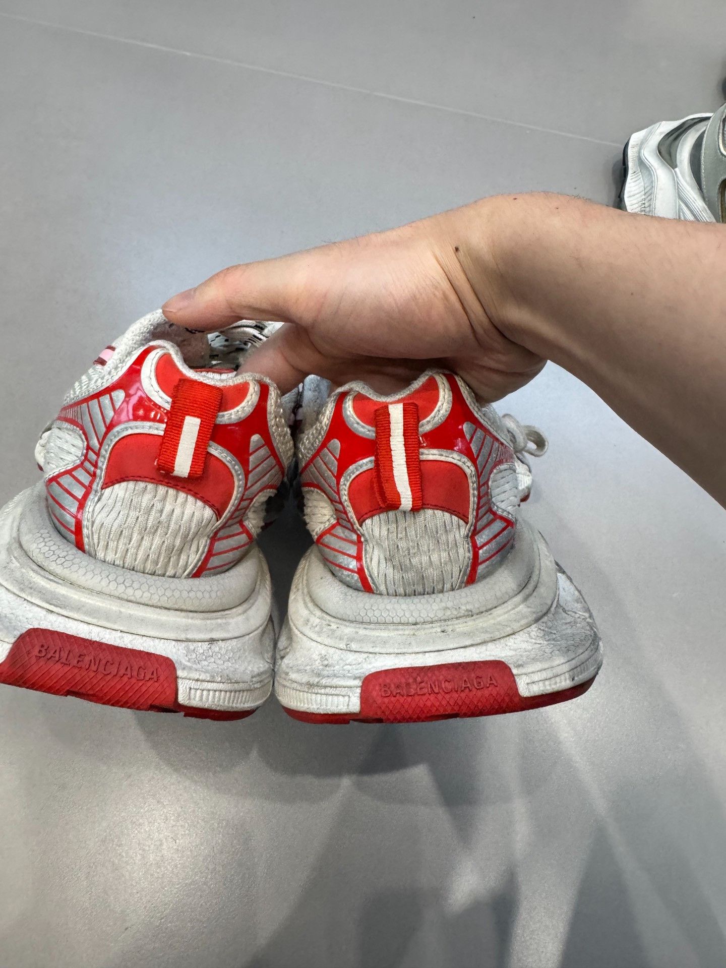 Balenciaga Balenciaga Red White 3XL Sneakers Size 9 Size US 9 / EU 42 - 4 Thumbnail