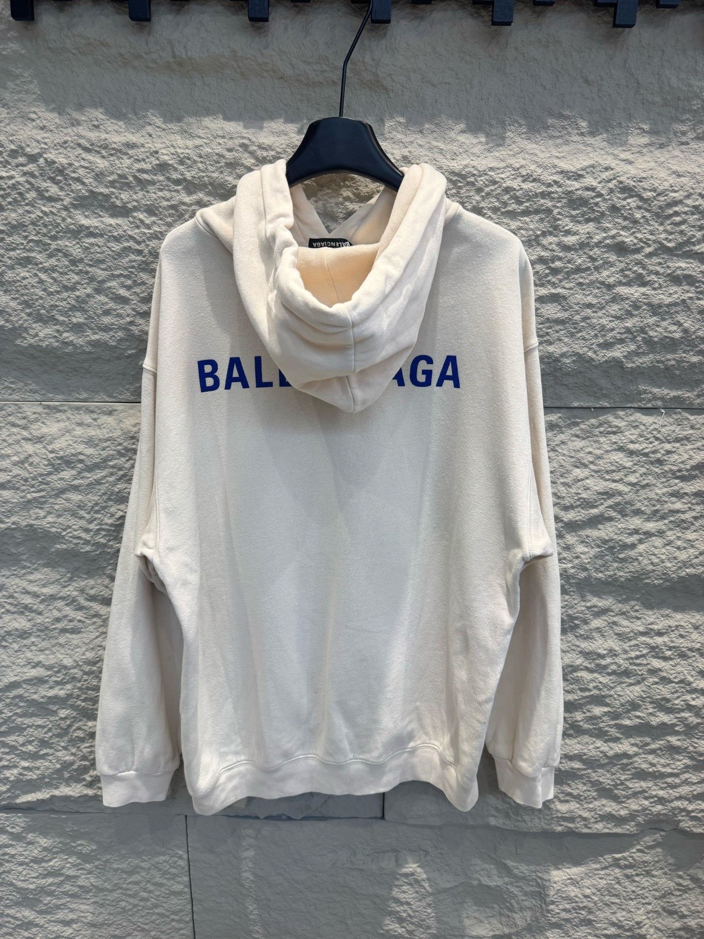 Balenciaga Balenciaga Logo Hoodie Size S Size US S / EU 44-46 / 1 - 3 Thumbnail