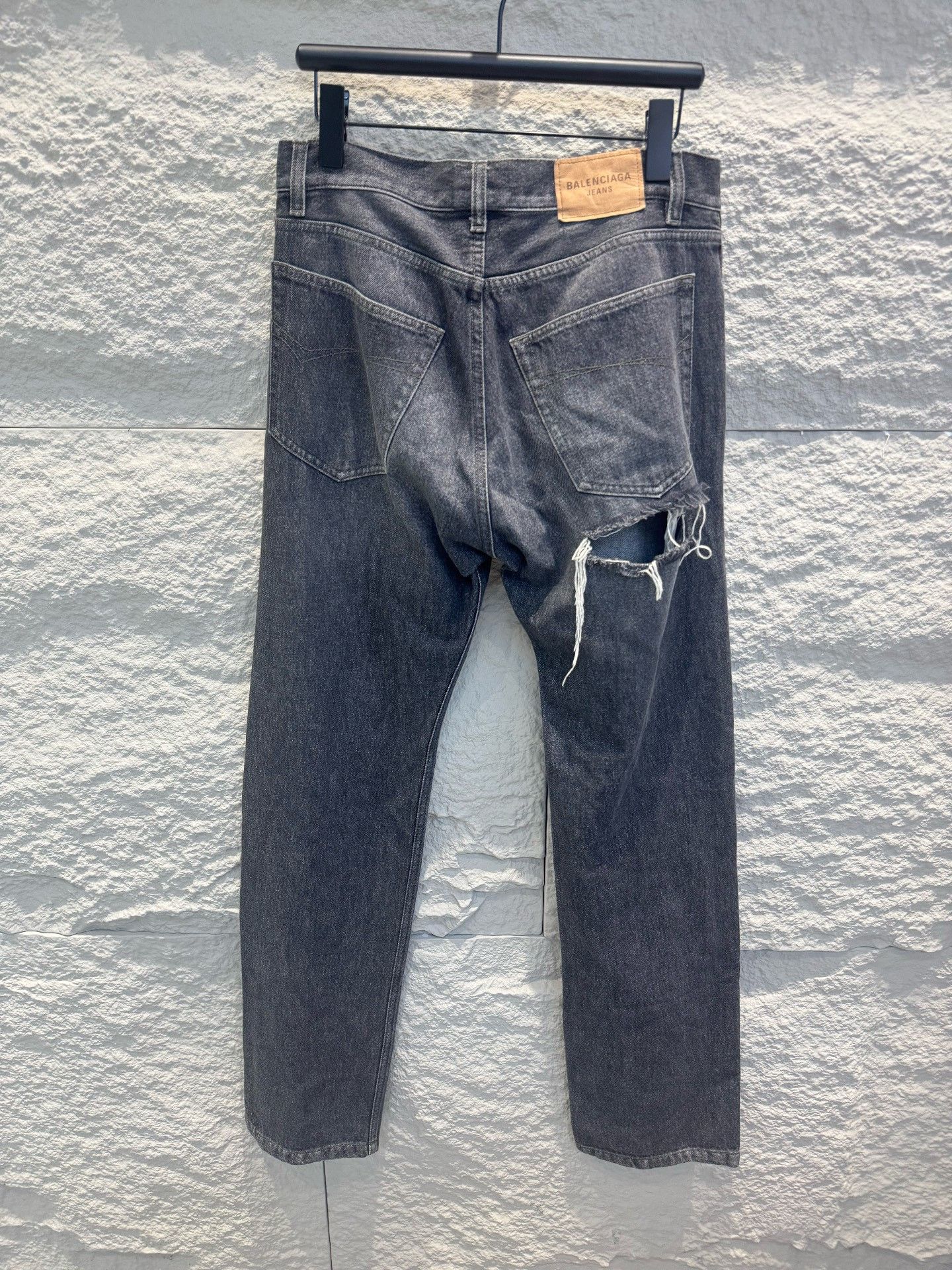 Balenciaga Balenciaga Distressed Black Denim Jeans Size 30 Size US 30 / EU 46 - 4 Thumbnail