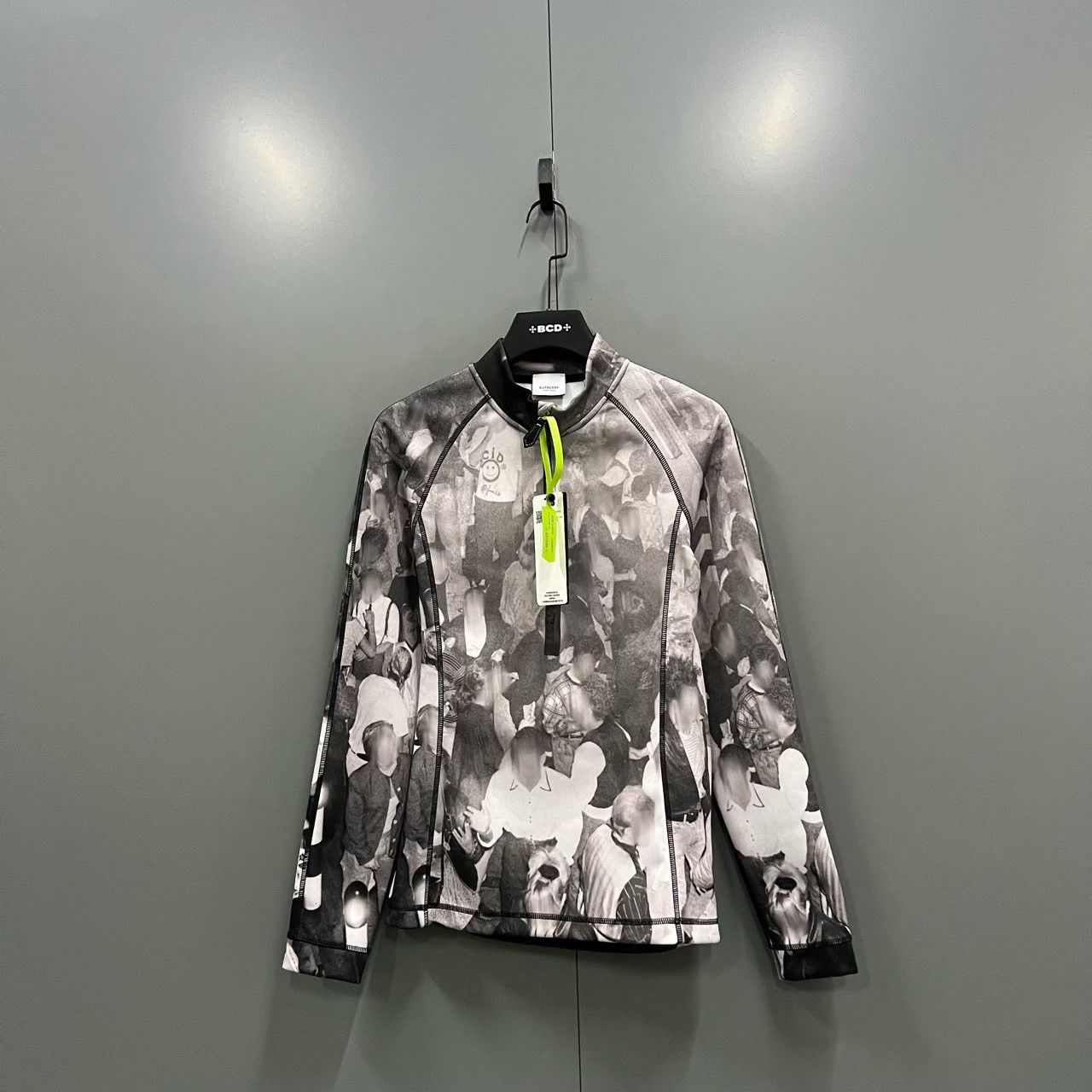 Burberry Burberry Graphic Print Half Zip Long Sleeve T-Shirt Size S Size US S / EU 44-46 / 1 - 2 Thumbnail