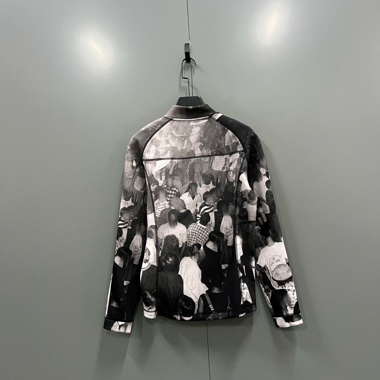 Burberry Burberry Graphic Print Half Zip Long Sleeve T-Shirt Size S Size US S / EU 44-46 / 1 - 3 Thumbnail